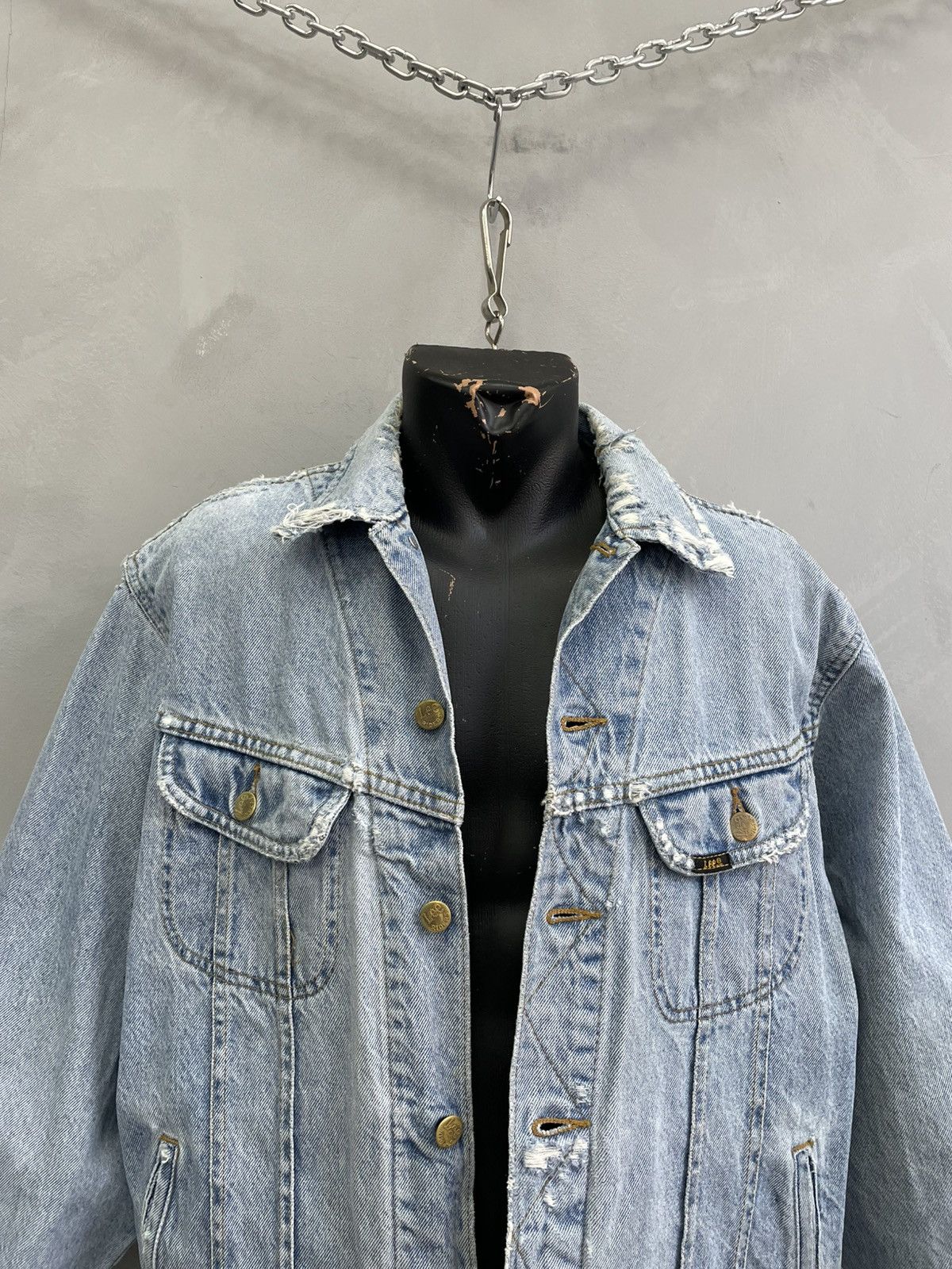 Lee Lee blue denim raiders jacket classic trucker jacjet faded Size US L / EU 52-54 / 3 - 2 Thumbnail