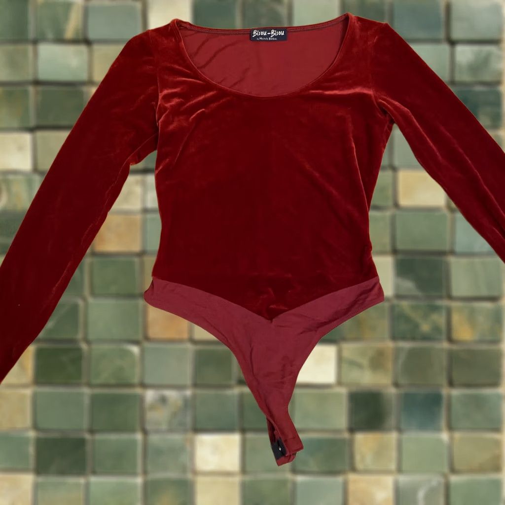 Vintage VINTAGE Bisou Bisou Michele Bohbot Red Velvet Thong Bodysuit Size Small Bodysuit Women Slim Red 90s Party/Cocktail Mens Womens Girls Size S / US 4 / IT 40 - 1 Thumbnail