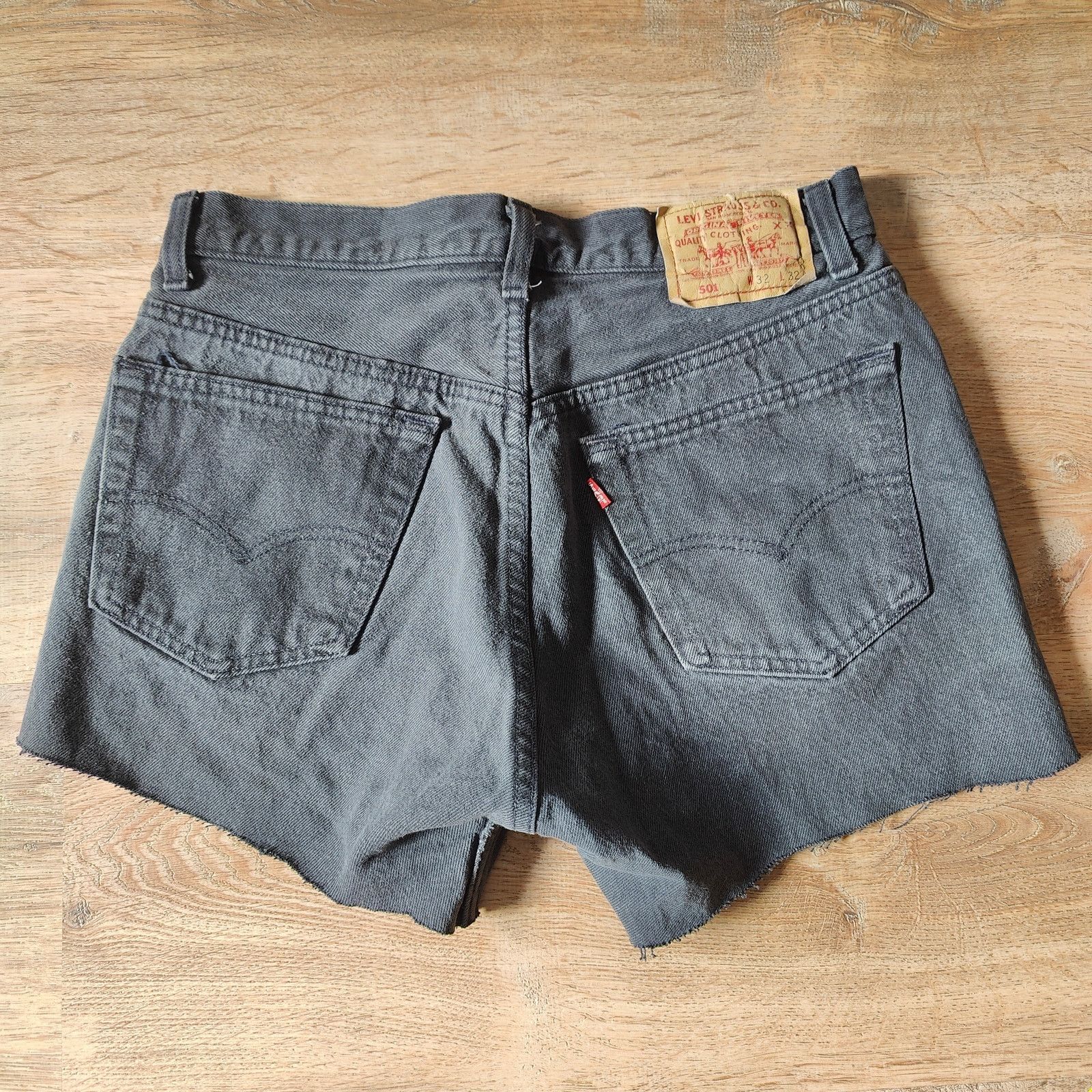 Levi's Vintage Levi's 501 Jean Shorts Womens 32 Black Wash Cut Offs Size 32" / US 10 / IT 46 - 9 Thumbnail