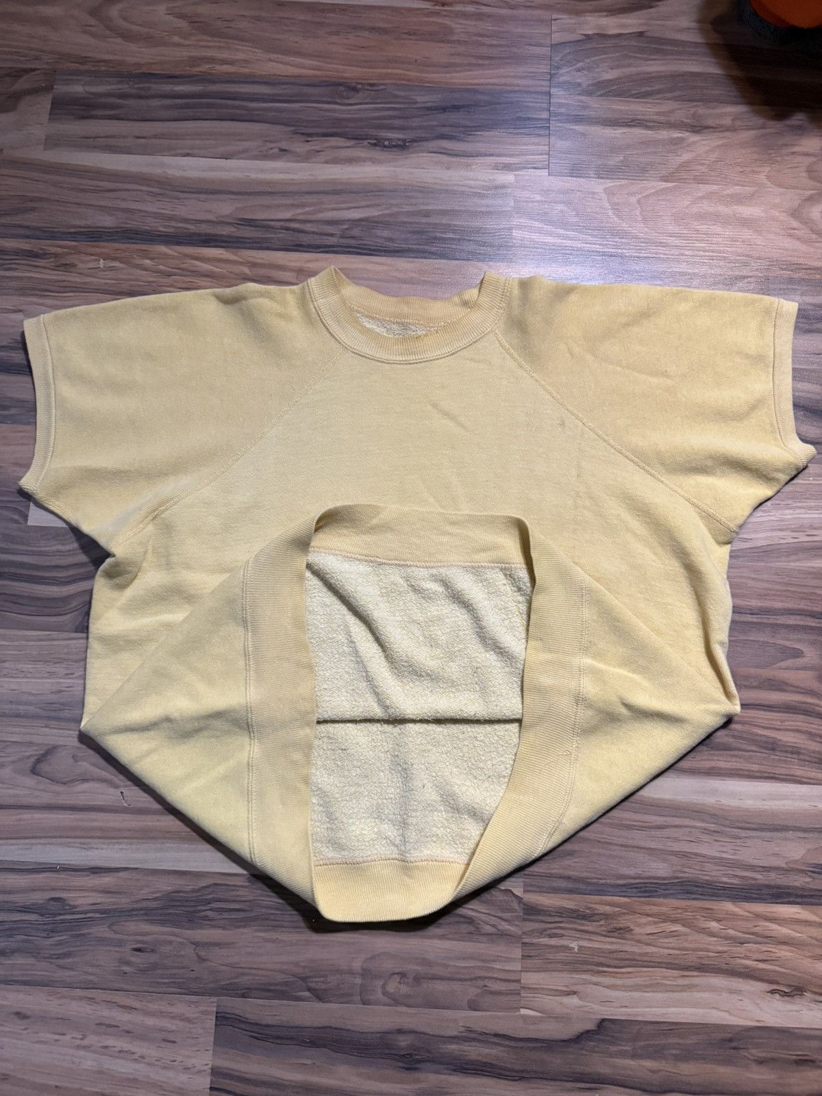 Vintage True vintage faded yellow short sleeve sweat 60s / 70s vtg Size US M / EU 48-50 / 2 - 2 Thumbnail