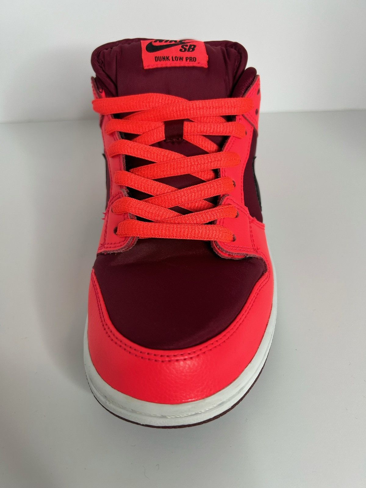 Nike SB Nike Sb Dunk Low Laser Crimson Size US 8.5 / EU 41-42 - 9 Thumbnail