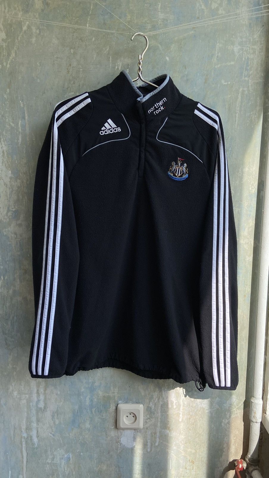 Adidas × Vintage Vintage Adidas Newcastle United Fleece Sweater Size US L / EU 52-54 / 3 - 1 Thumbnail