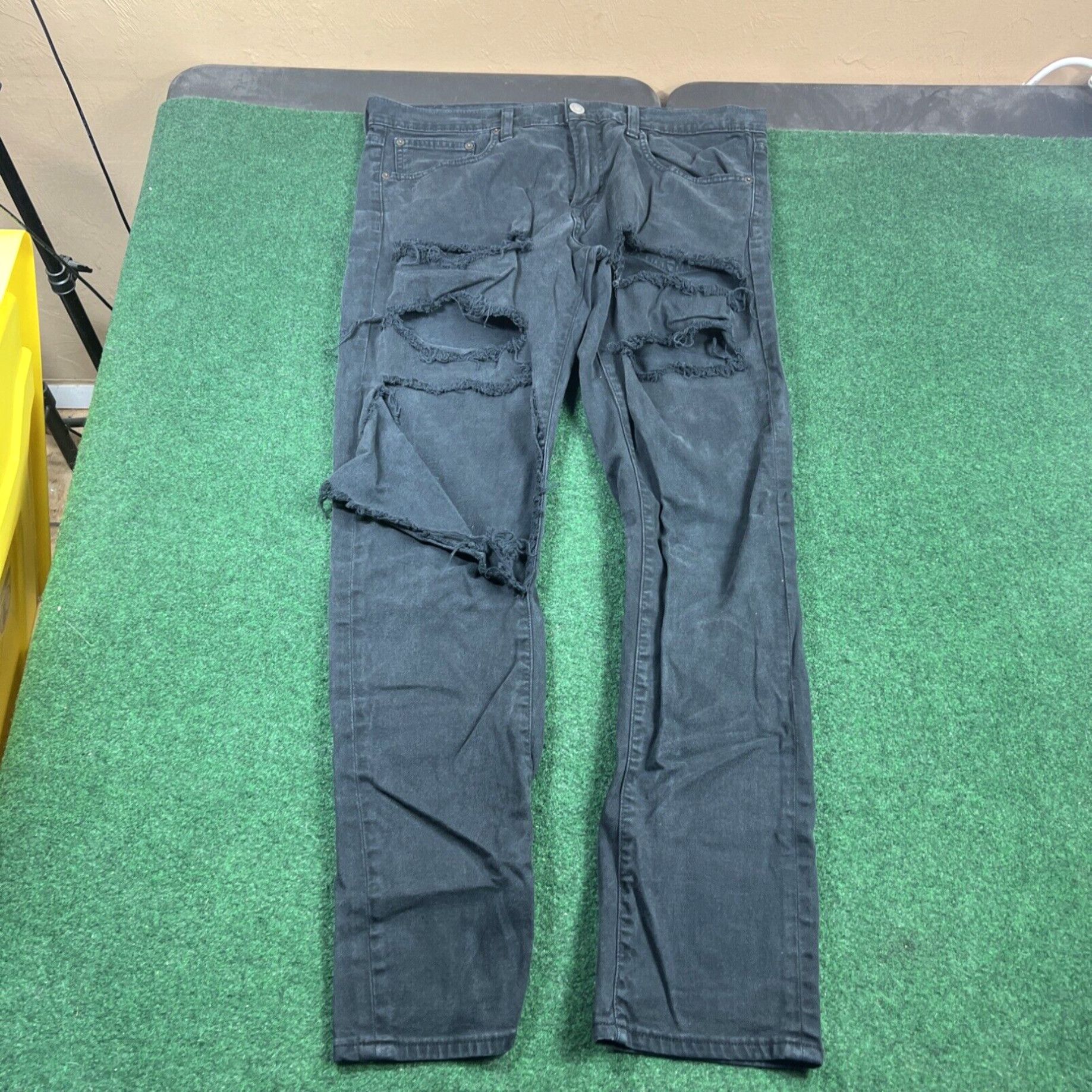 American Eagle Outfitters American Eagle Mens Jeans 36x32 Distressed Skinny Rock Hip Hop Size US 36 / EU 52 - 1 Thumbnail
