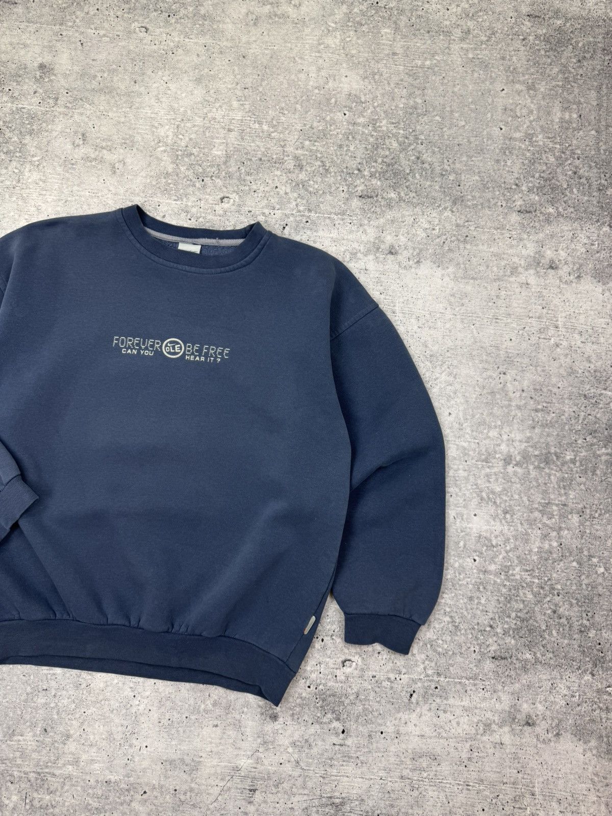 Nike Vintage Nike Central Big Reflective Logo Y2K Sweatshirt M Size US M / EU 48-50 / 2 - 3 Thumbnail