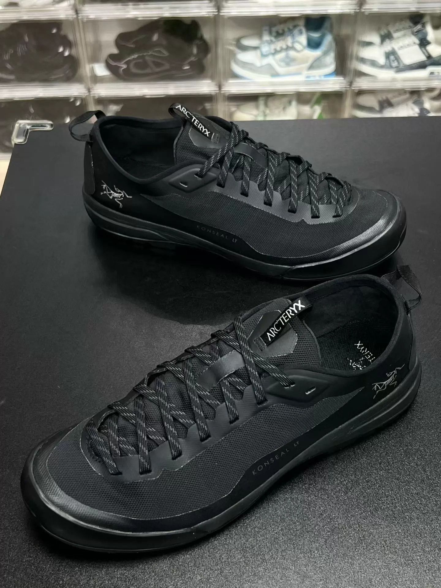 Arcteryx Konseal LT Black 42.5 EU