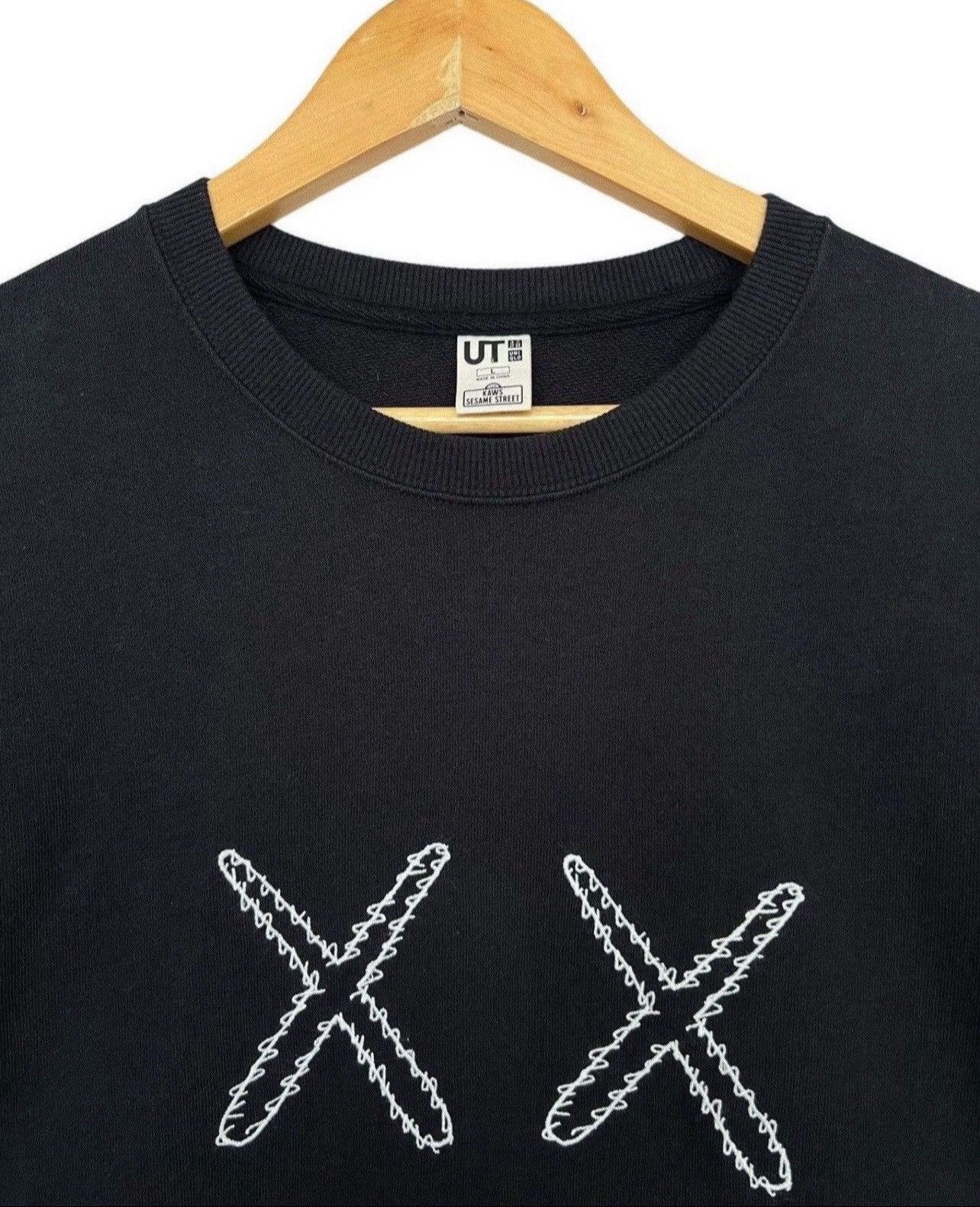 Kaws × Uniqlo Pick💥💥 Uniqlo x Kaws Sesame Street Black Sweatshirt Size US L / EU 52-54 / 3 - 4 Thumbnail