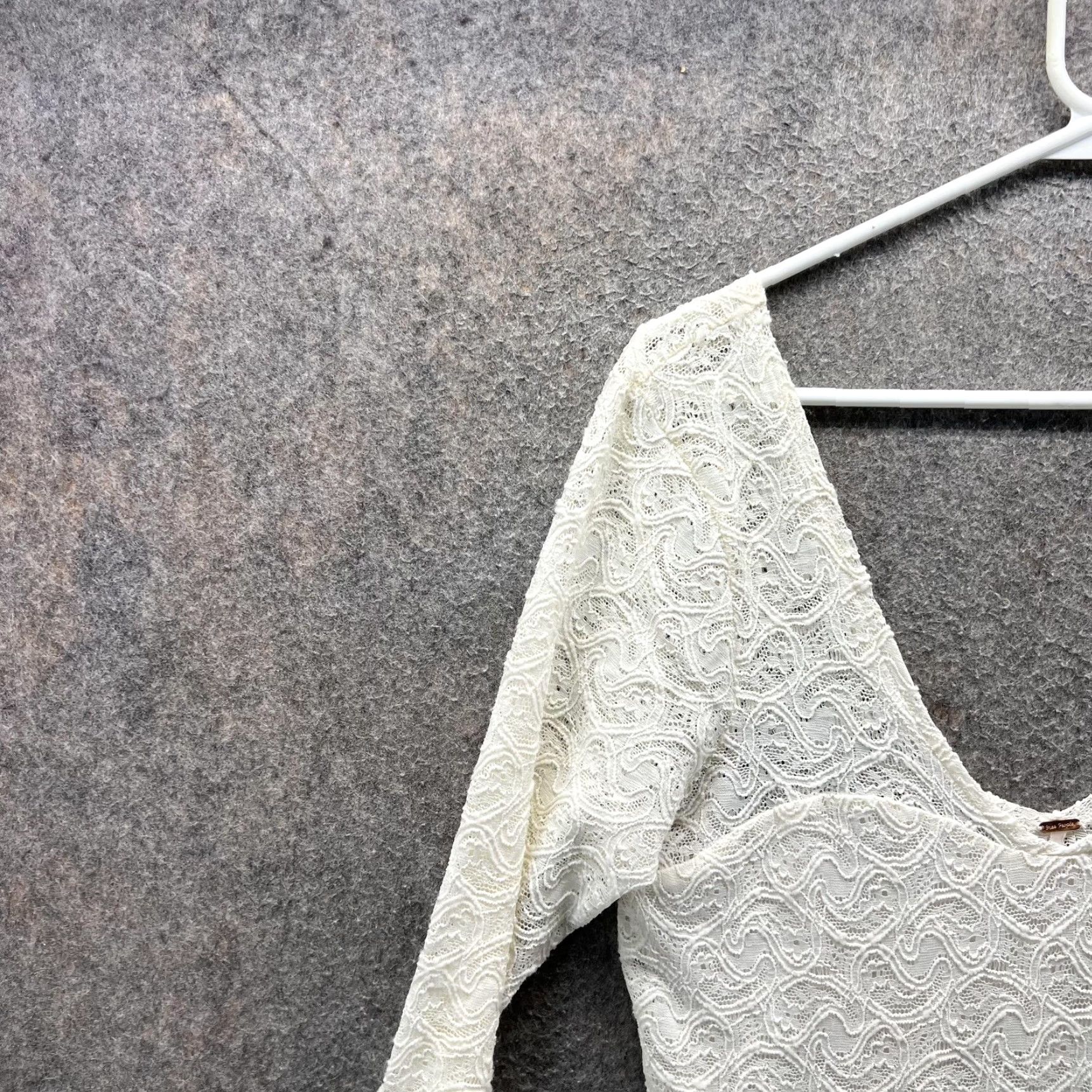 Free People Free People Dress Womens L White Lace Fit & Flare 3/4 Sleeve V-Neck Skater Party/Cocktail Wedding Dresses Womens Size L / US 10 / IT 46 - 4 Thumbnail