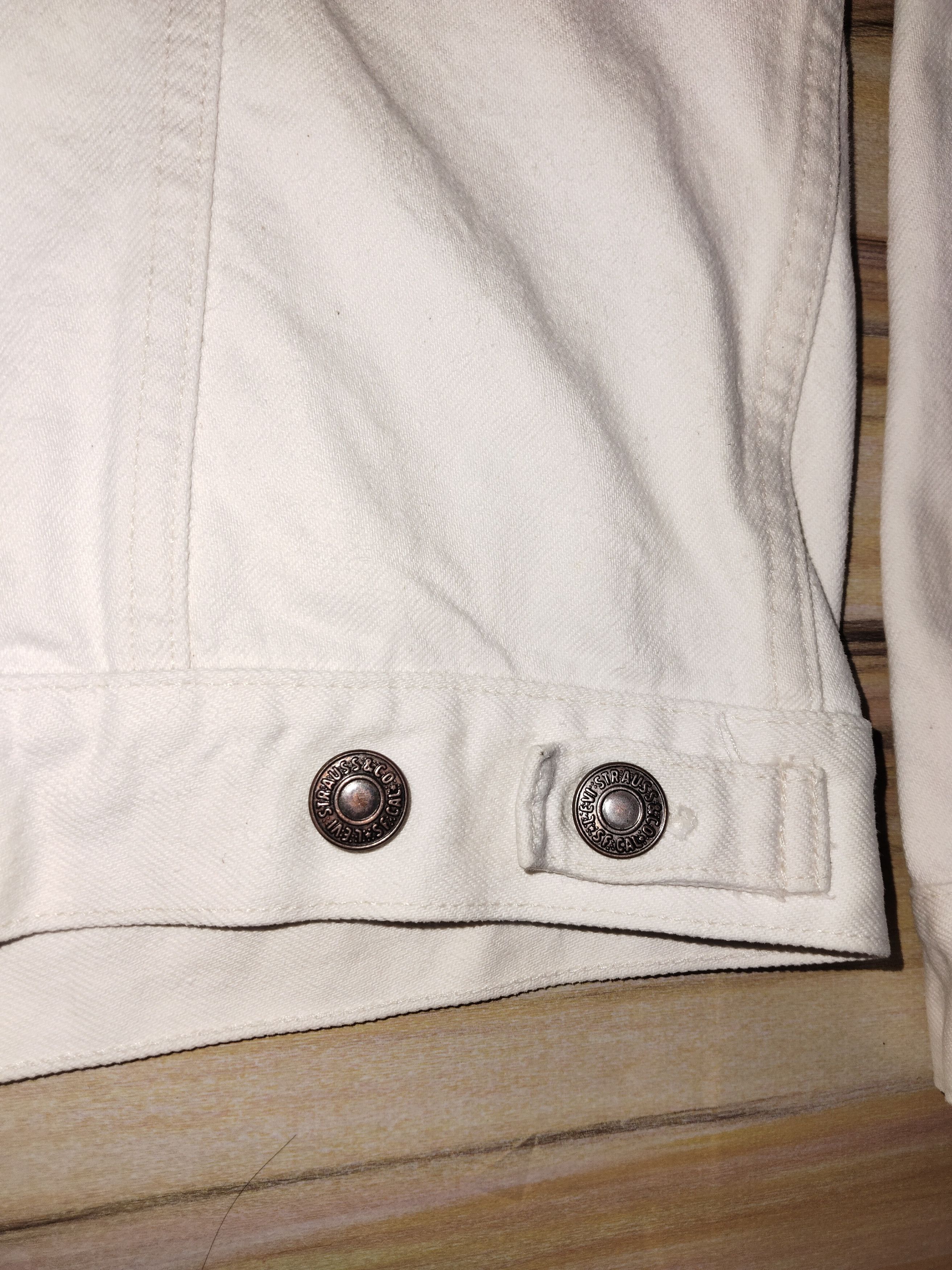 Levi's Vintage Clothing Vintage Levis White Denim Jacket Size US M / EU 48-50 / 2 - 7 Thumbnail