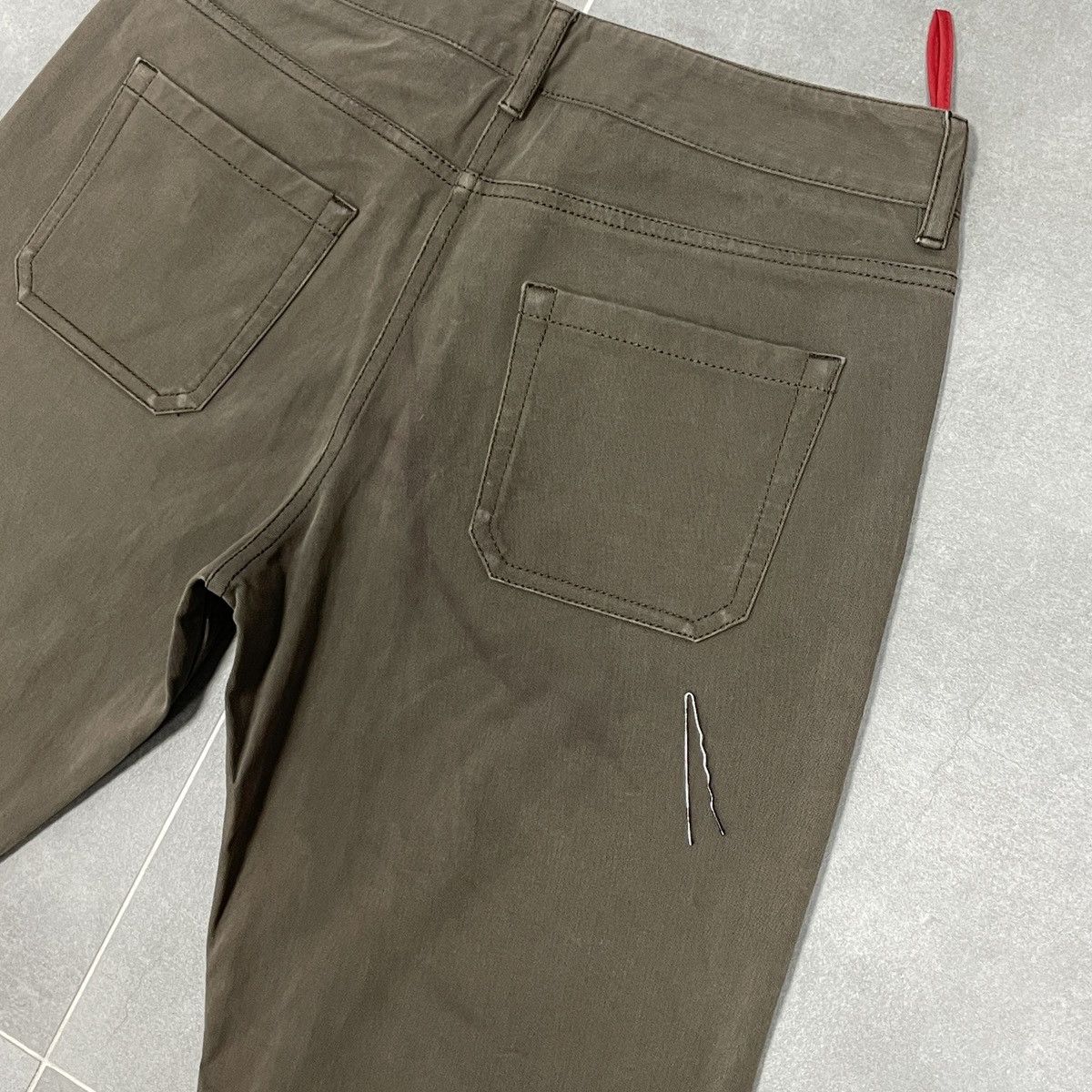 Prada Prada Red Tab Women Pants Size 44 Size 30" / US 8 / IT 44 - 22 Thumbnail