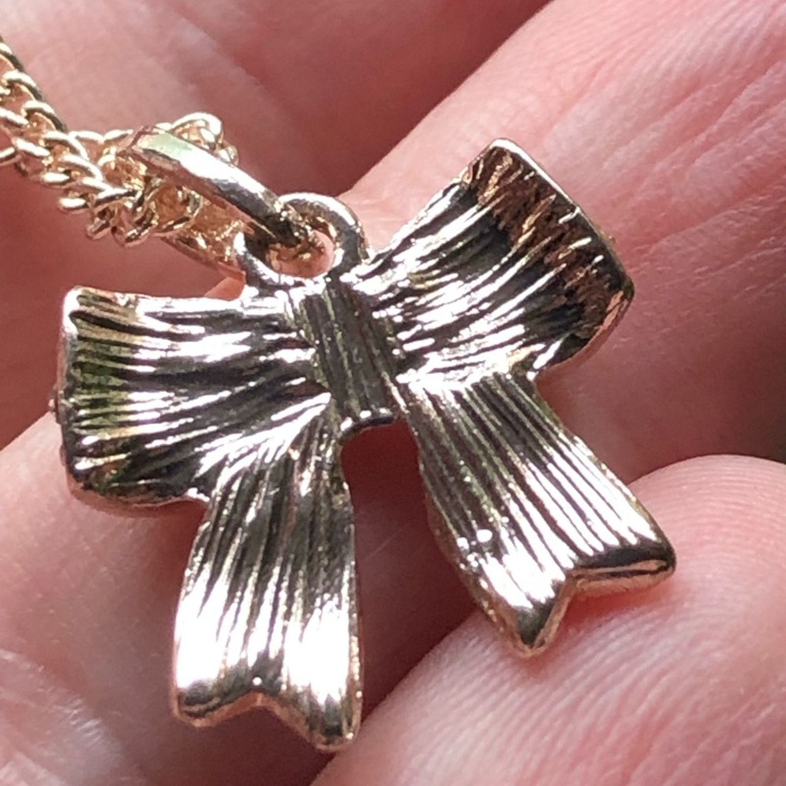 Jewelry Elegant rhinestone bow pendant on chain necklace Size ONE SIZE - 6 Thumbnail