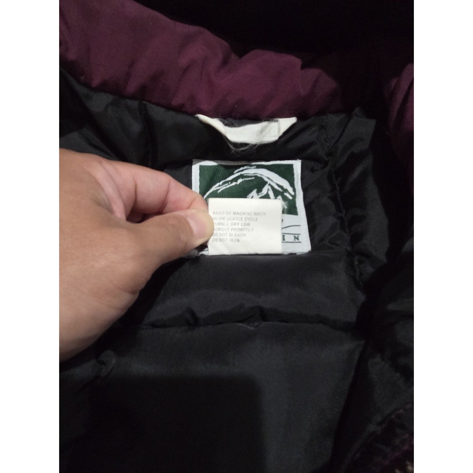 Other Vintage Green Mountain Unisex Down Ski JacketLarge, Burgundy Size US L / EU 52-54 / 3 - 5 Thumbnail