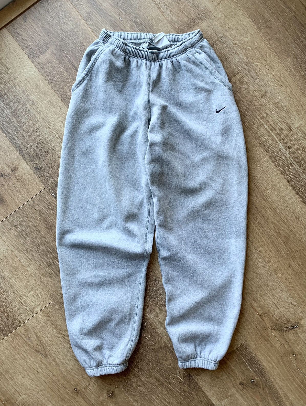 Vintage nike sweatpants with embroidered logo hotsell