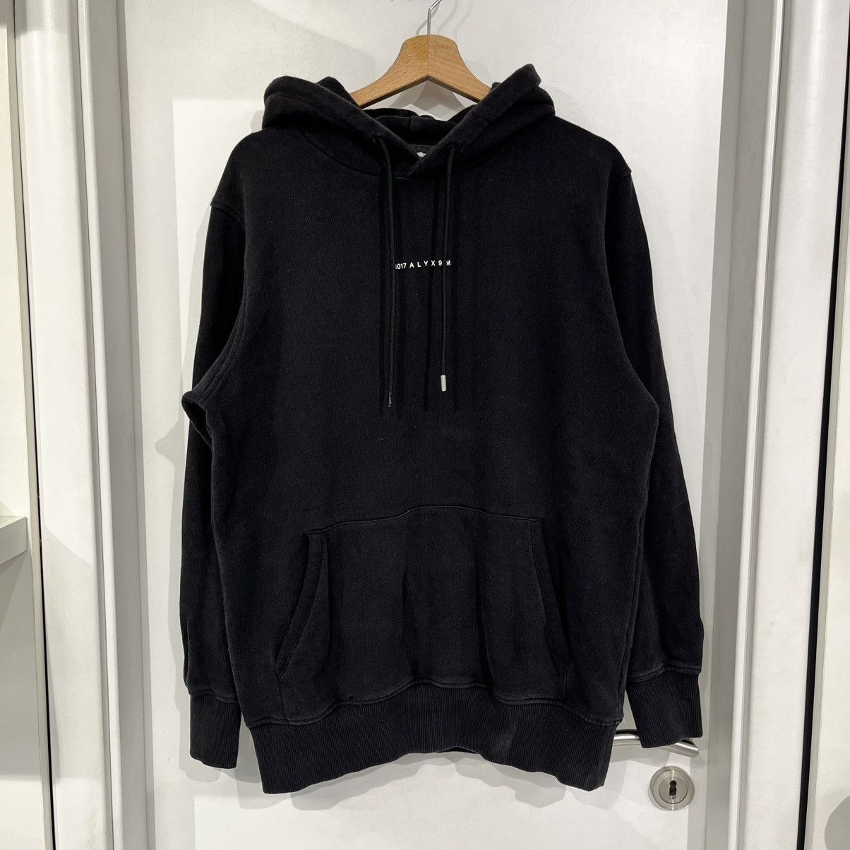 1017 ALYX 9SM 1017 ALYX 9SM Hoodie Black Size US L / EU 52-54 / 3 - 1 Thumbnail