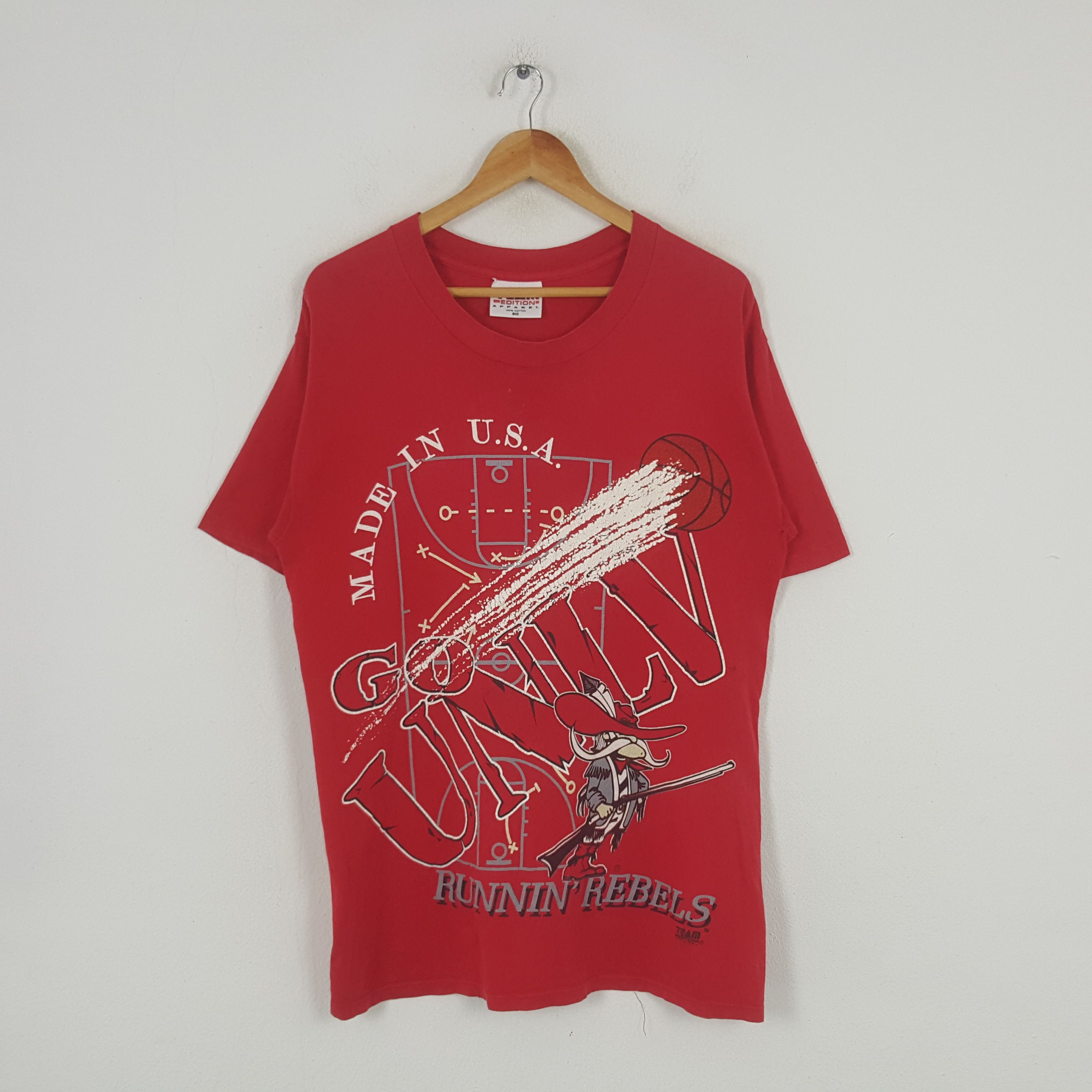 NBA × Vintage Vintage Runnin Rebels Basketball Team Tshirt C276N66 Size US L / EU 52-54 / 3 - 1 Thumbnail