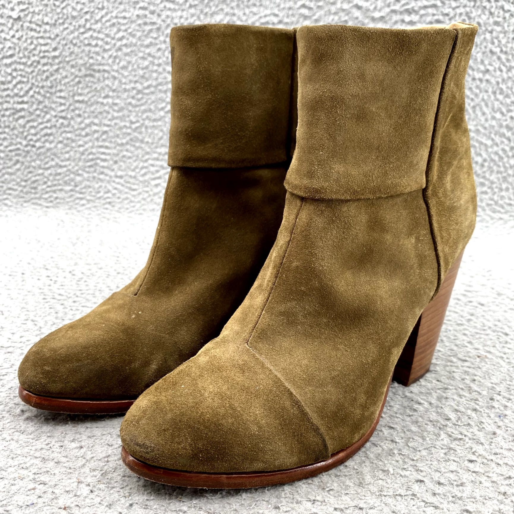 Rag & Bone rag & bone Newbury Boots Women's 39/8.5 Brown Suede Ankle Classic Boho Academia Boots Brown Suede Women 39/8.5 Size US 9 / IT 39 - 3 Thumbnail