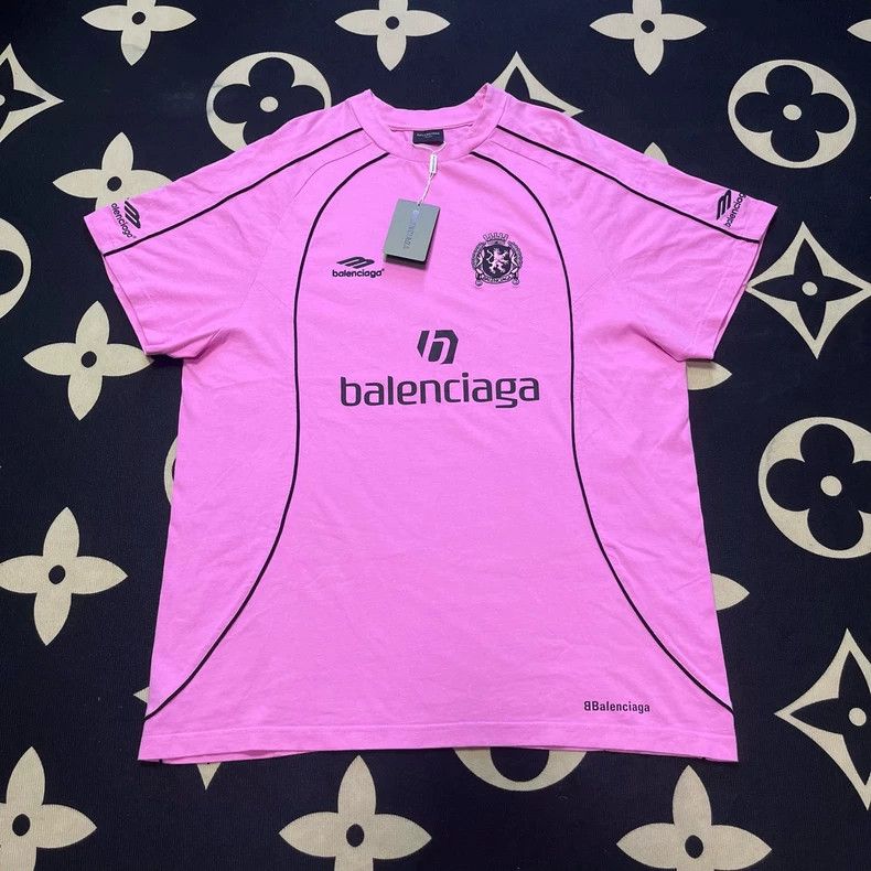 Balenciaga Balenciaga Pink Manchester United football embroidered sho Size US S / EU 44-46 / 1 - 1 Thumbnail