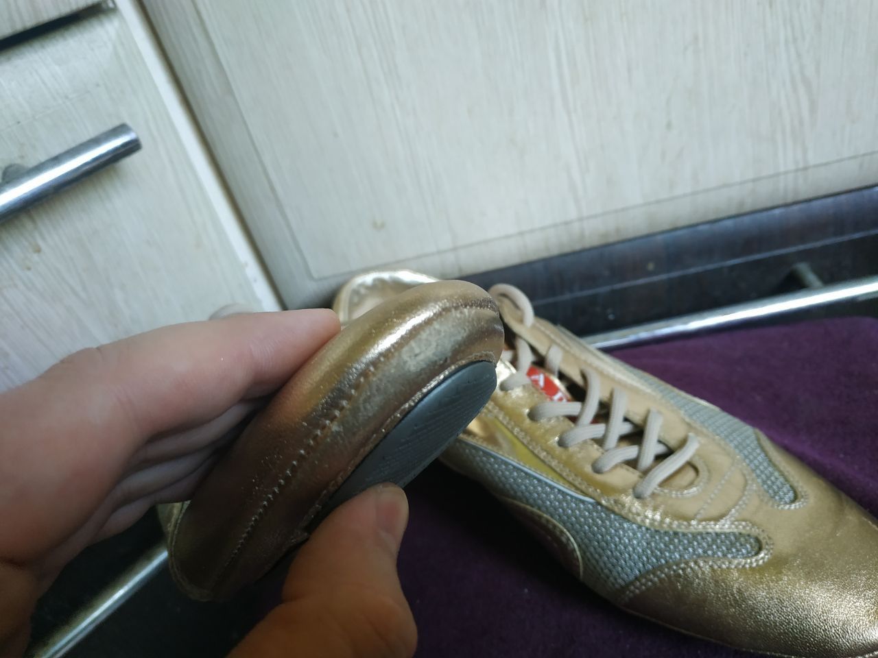 Prada Prada Linea Rossa Gold Metallic Sneakers EU39.5 Size US 9 / IT 39 - 9 Thumbnail