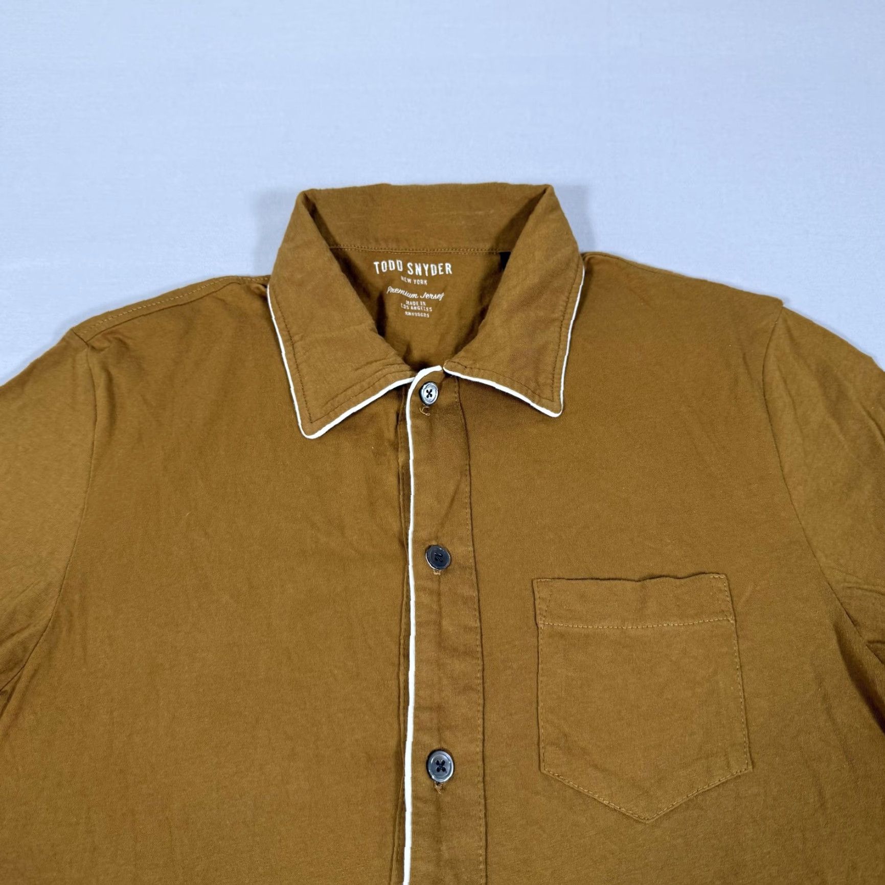 Todd Snyder Todd Snyder Shirt Mens Small Brown Button-Up Premium Jersey Cotton White Trim Short Sleeve Mens Size US S / EU 44-46 / 1 - 2 Thumbnail