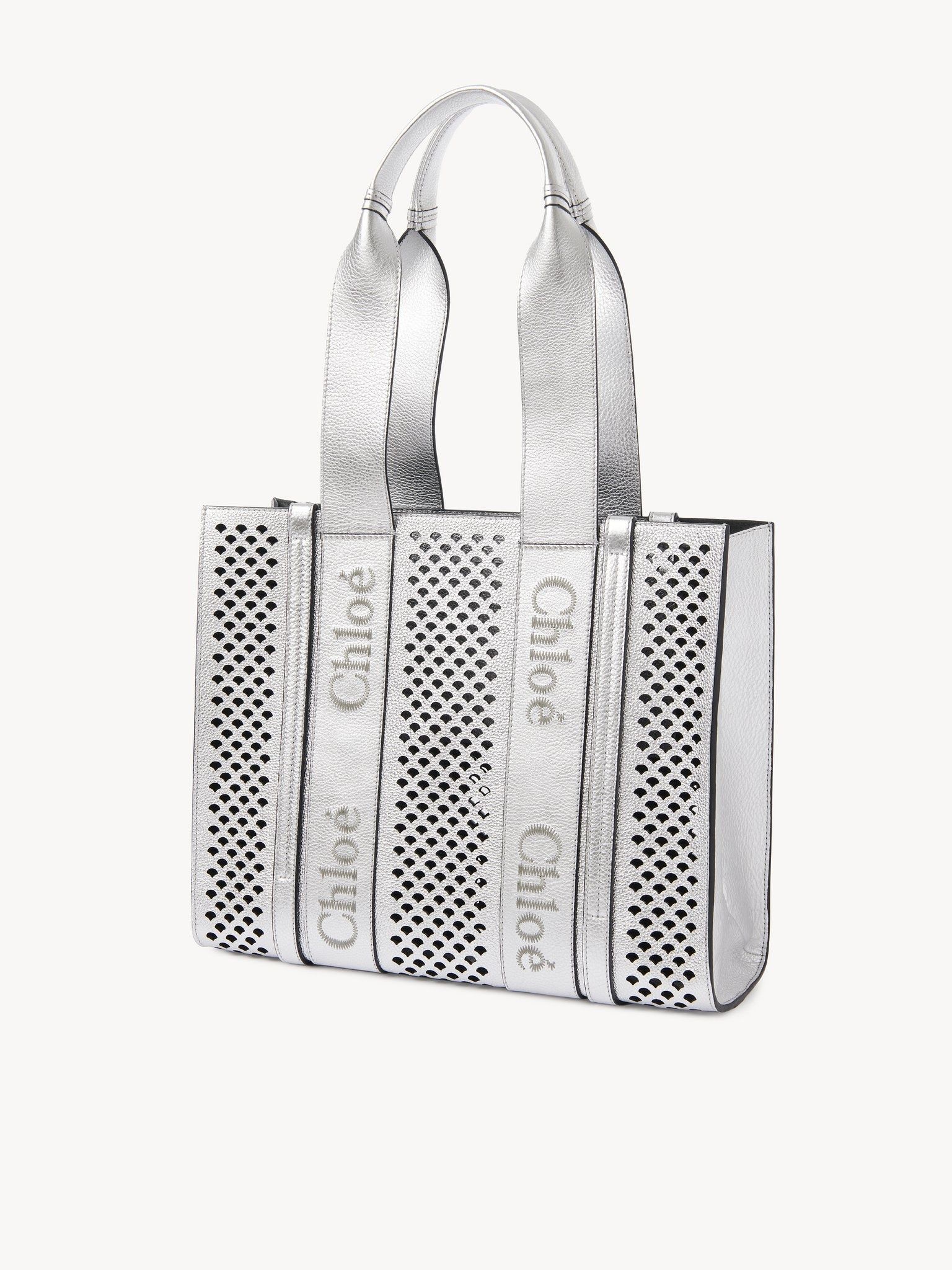 Chloe o1loc1c1224 Size: OS / CHC24 Woody Medium Tote Bag in Silver Size ONE SIZE - 3 Thumbnail
