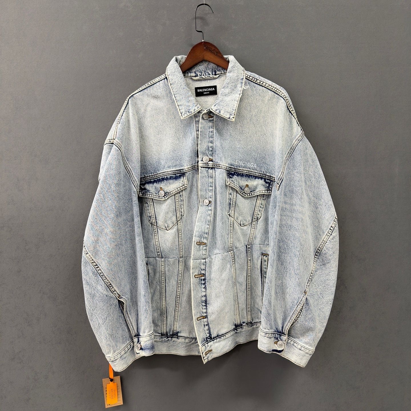 Balenciaga Balenciaga UNIFIT Denim Jacket Size L Size US L / EU 52-54 / 3 - 1 Thumbnail