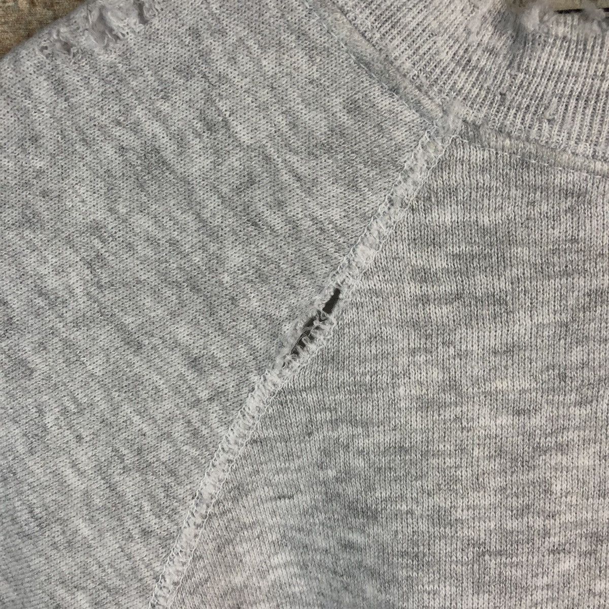 Tultex Tultex vintage ripped plain Sweatshirt #A2499 Size US M / EU 48-50 / 2 - 18 Thumbnail