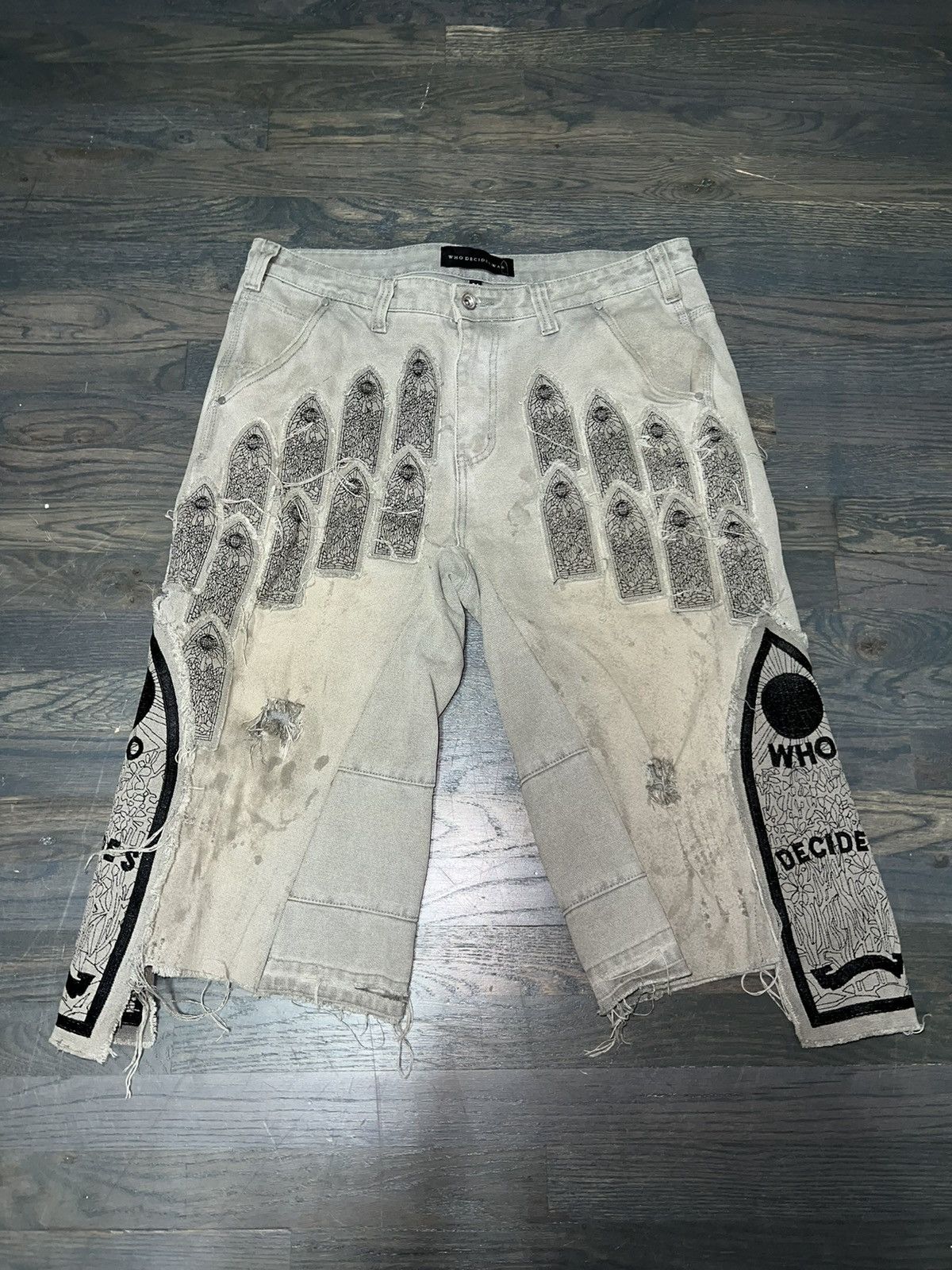 Who Decides War PATCH ARCHED CARPENTER SHORT Size US 34 / EU 50 - 1 Thumbnail