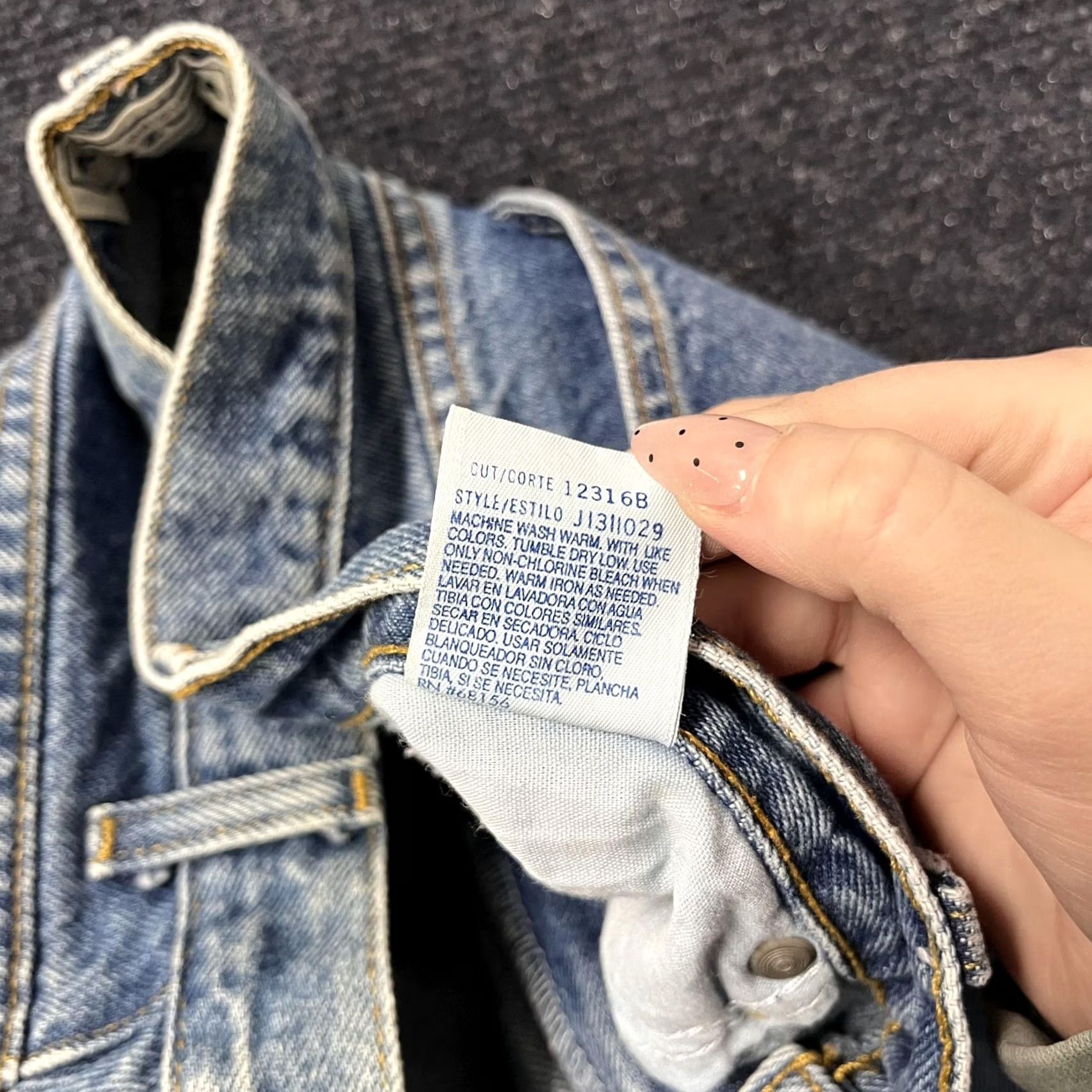 Vintage VINTAGE Arizona Jean Company Jeans Juniors 11 Light Wash Tapered Mom Denim Size 32" / US 10 / IT 46 - 6 Thumbnail