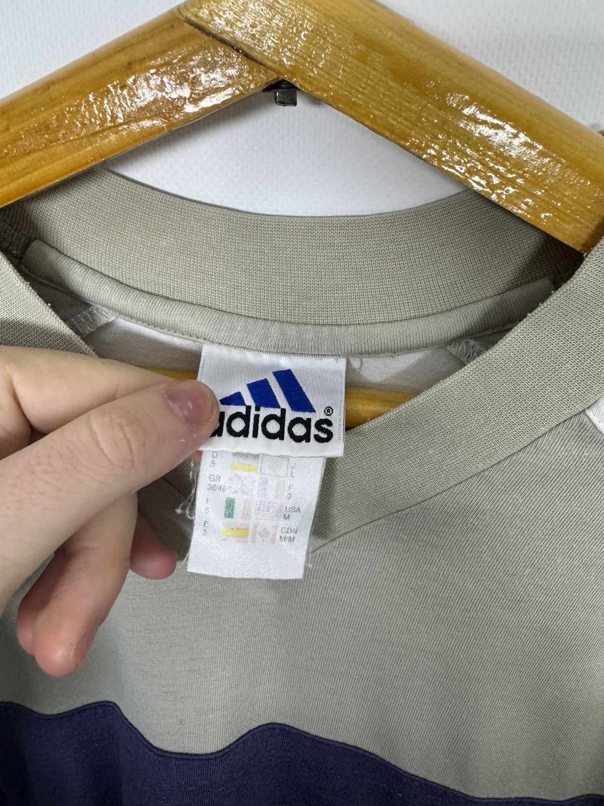 Adidas Vintage Y2k Adidas T-Shirt 90’s Size US M / EU 48-50 / 2 - 8 Thumbnail