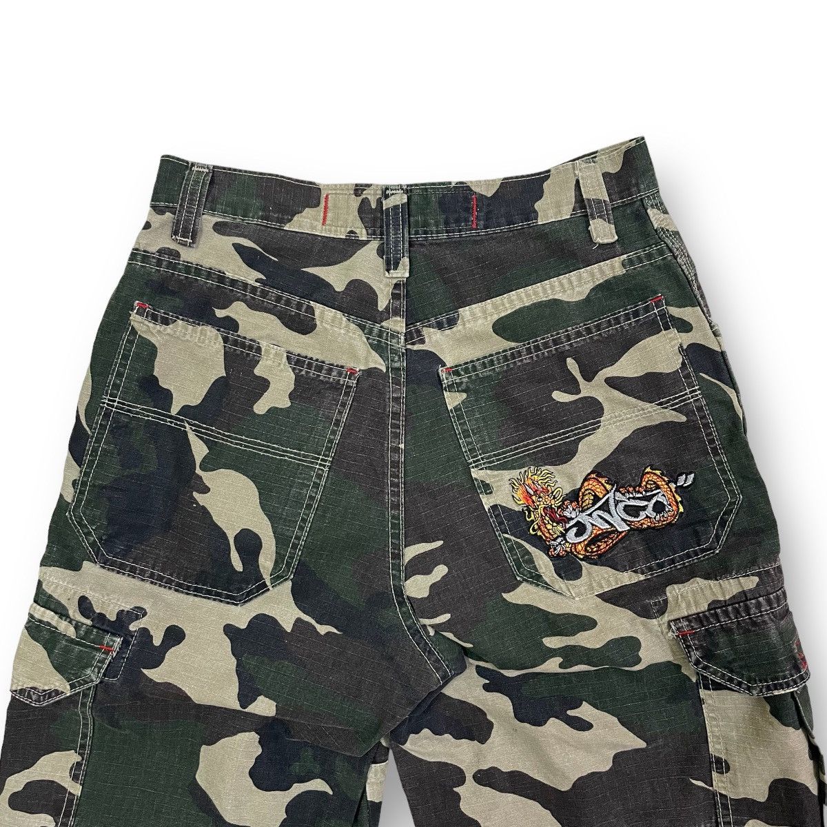 JNCO 💥FOR SALE💥 Vtg Hard To Find Jnco Short Cargo Camoflouge Size US 28 / EU 44 - 3 Thumbnail
