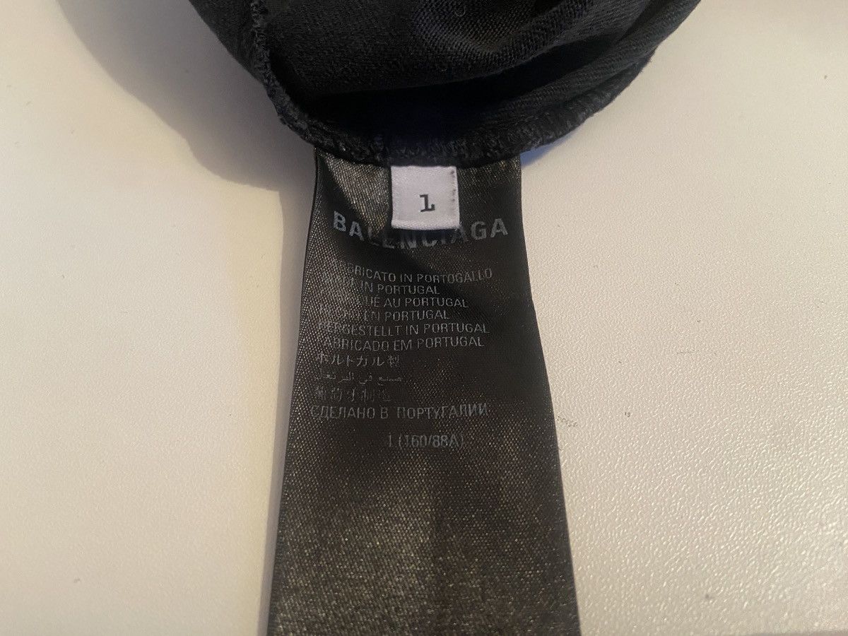 Balenciaga Balenciaga Apple shirt ‘be different’ from AW/22 Size US L / EU 52-54 / 3 - 4 Thumbnail