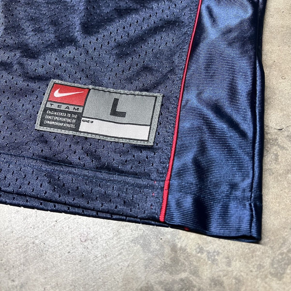 NFL × Nike × Vintage Vintage NFL New England Patriots Lawyer Milloy Nike Jersey Size US L / EU 52-54 / 3 - 8 Thumbnail