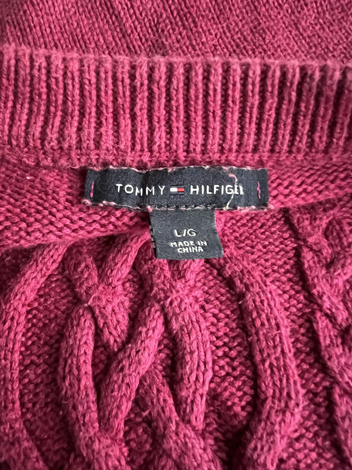 Aran Isles Knitwear × Tommy Hilfiger Vintage Tommy Hilfiger Cable Knit Isle Knitwear Sweater Size L / US 10 / IT 46 - 5 Thumbnail