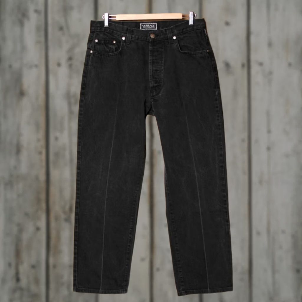 Versace VINTAGE Versace Jeans Mens Black Denim Jeans 32x29 Straight Rise Mid Button Fly 32 Inseam 29 Black Denim Cotton Italy Brand Versace Size US 32 / EU 48 - 1 Thumbnail
