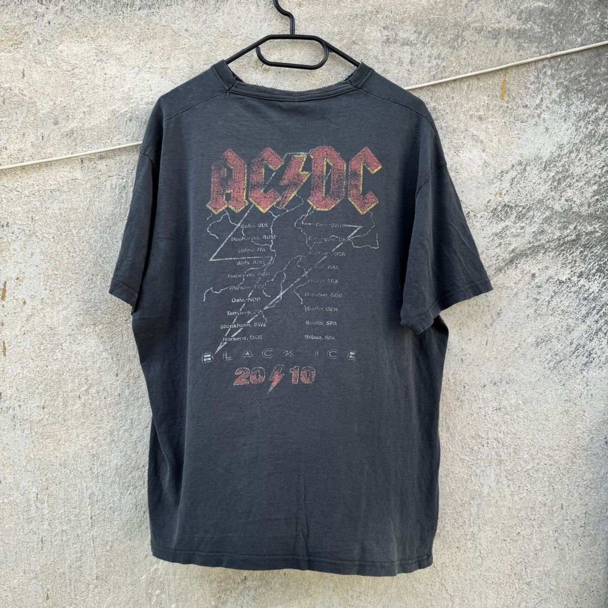 AC/DC × Band Tees × Vintage Vintage ACDC Black Ice World Tour Washed Thrashed Tee 00s Size US L / EU 52-54 / 3 - 3 Thumbnail
