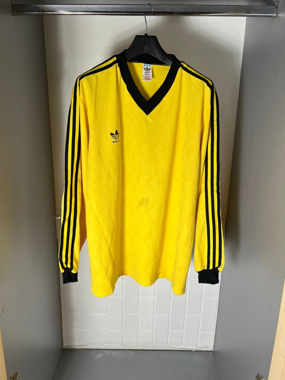 Adidas VINTAGE ADIDAS ORIGINAL EQUIPMENT RETRO SOCCER JERSEY 90s Size US XL / EU 56 / 4 - 1 Thumbnail