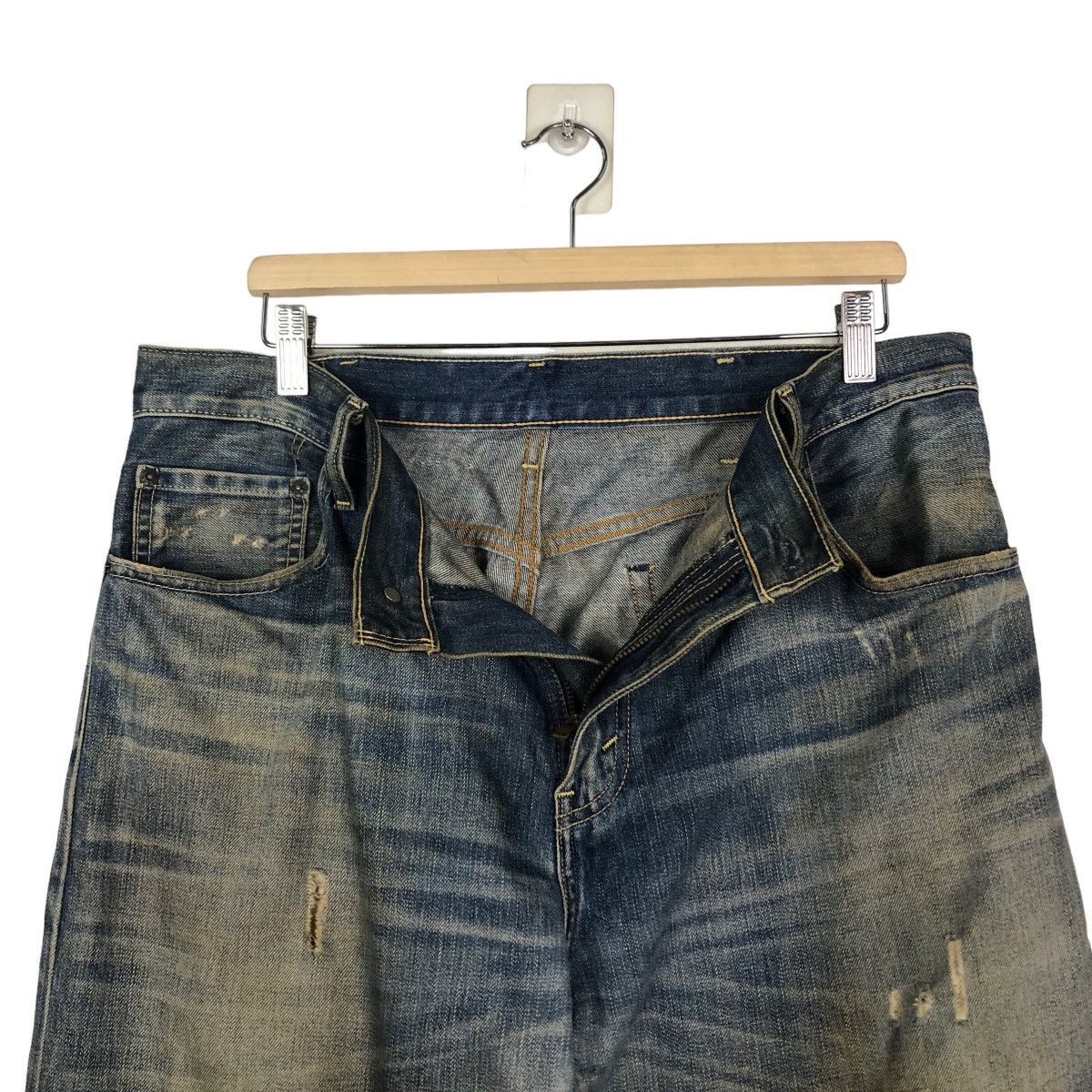 Levi's 🔥Rare Worn Rusty Big Hole Levi’s Distressed Jeans Denim Size US 36 / EU 52 - 19 Thumbnail