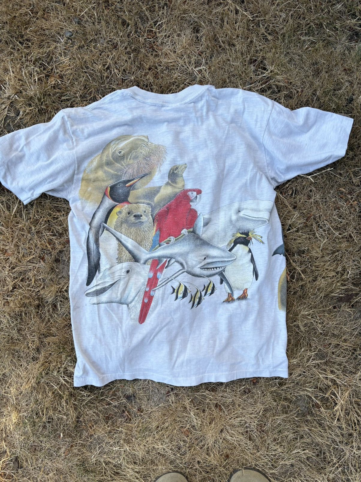 Vintage Vintage 90s Sea Animal Wrap Around T Shirt Size US M / EU 48-50 / 2 - 6 Thumbnail