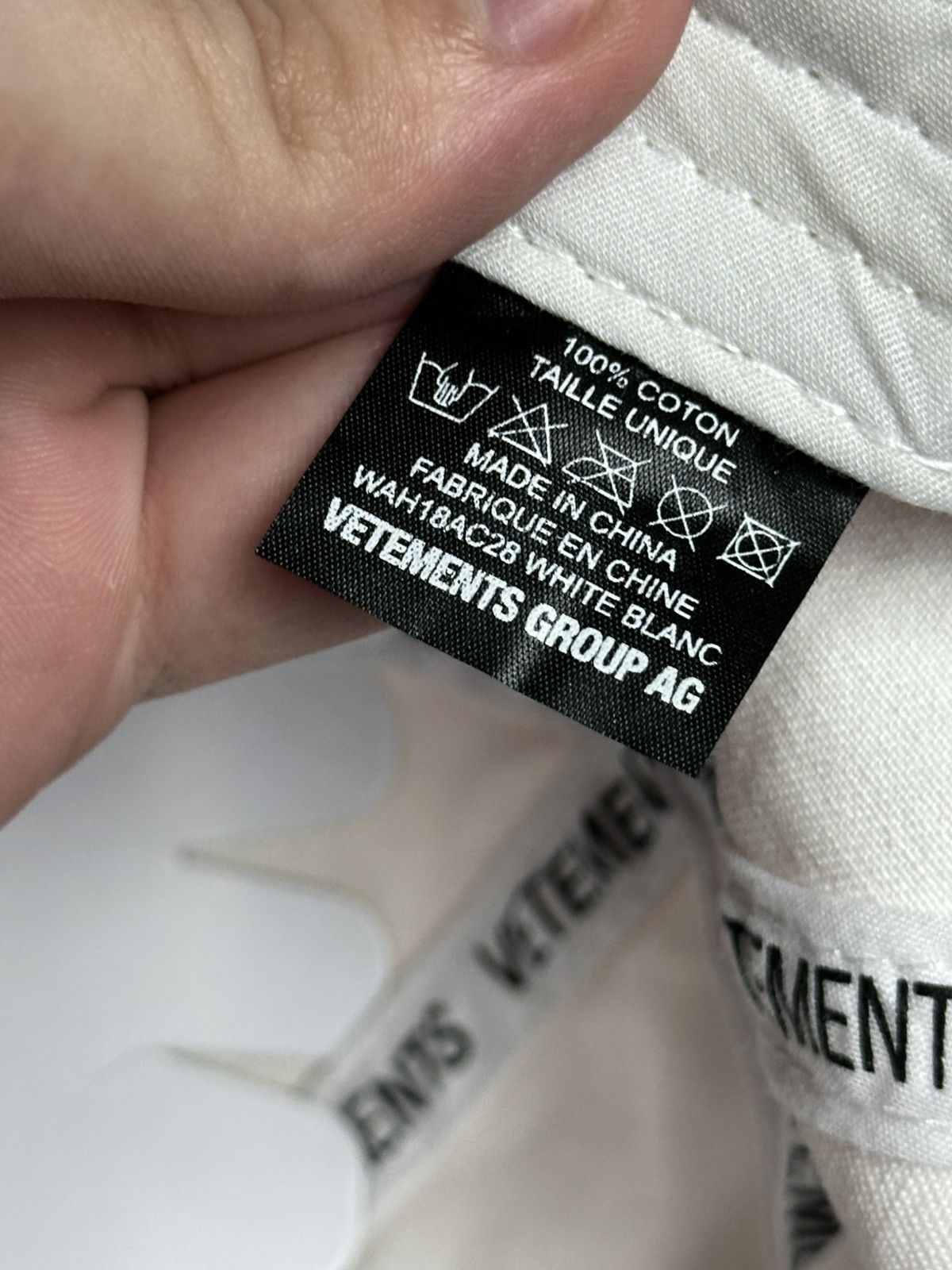 Vetements Vetements Genetically Modified White Cap Size ONE SIZE - 11 Thumbnail