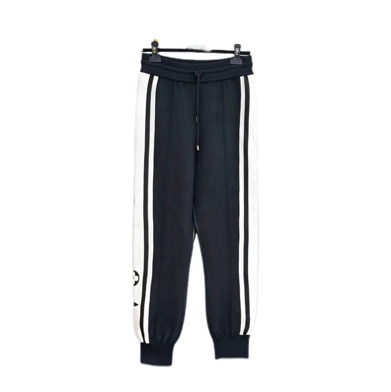 Louis Vuitton Louis Vuitton Black Casual Pants for Women 0089 Size 27" / US 4 / IT 40 - 1 Thumbnail
