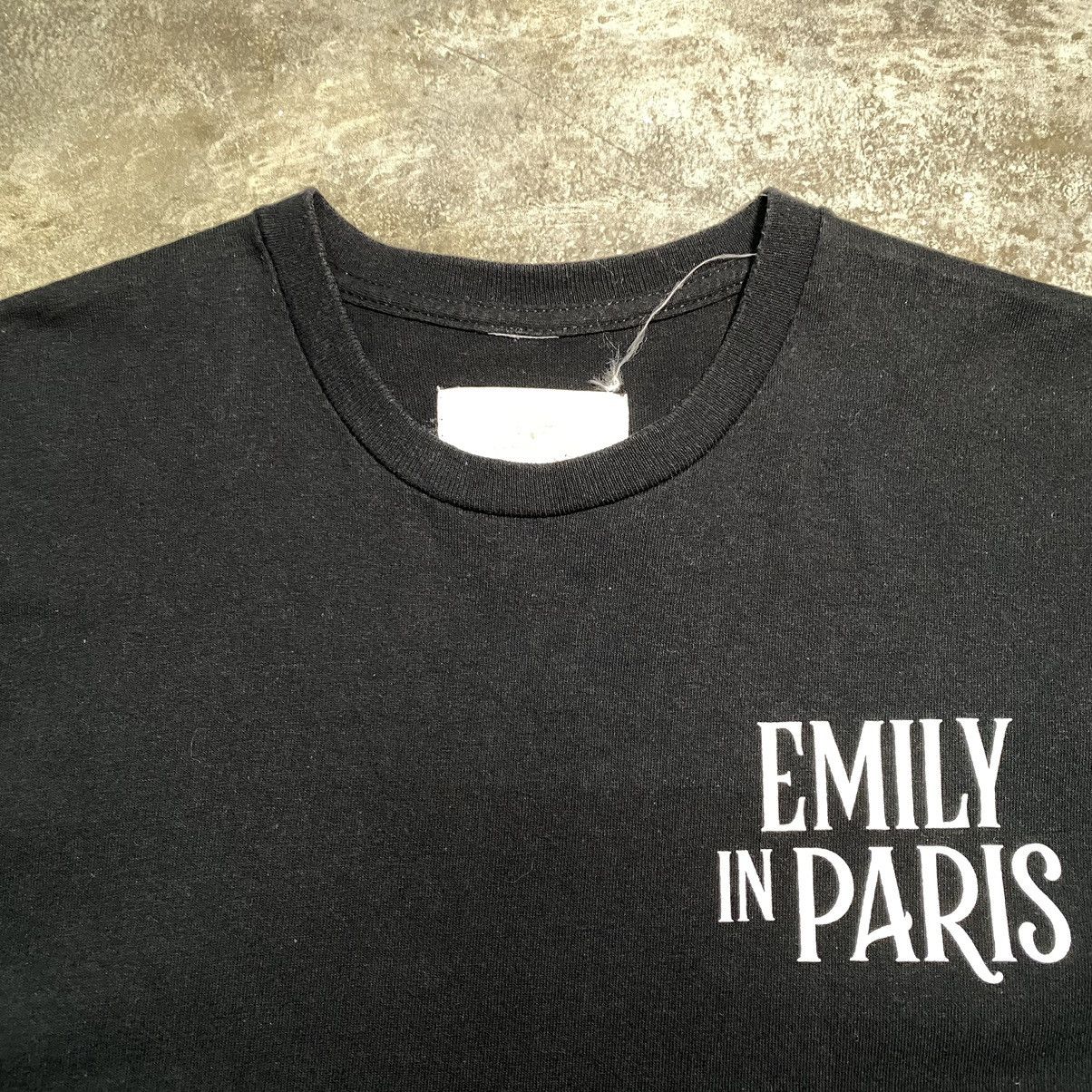 Japanese Brand EMILY IN PARIS MOVIE SERIES T SHIRT NETFLIX Size US M / EU 48-50 / 2 - 3 Thumbnail