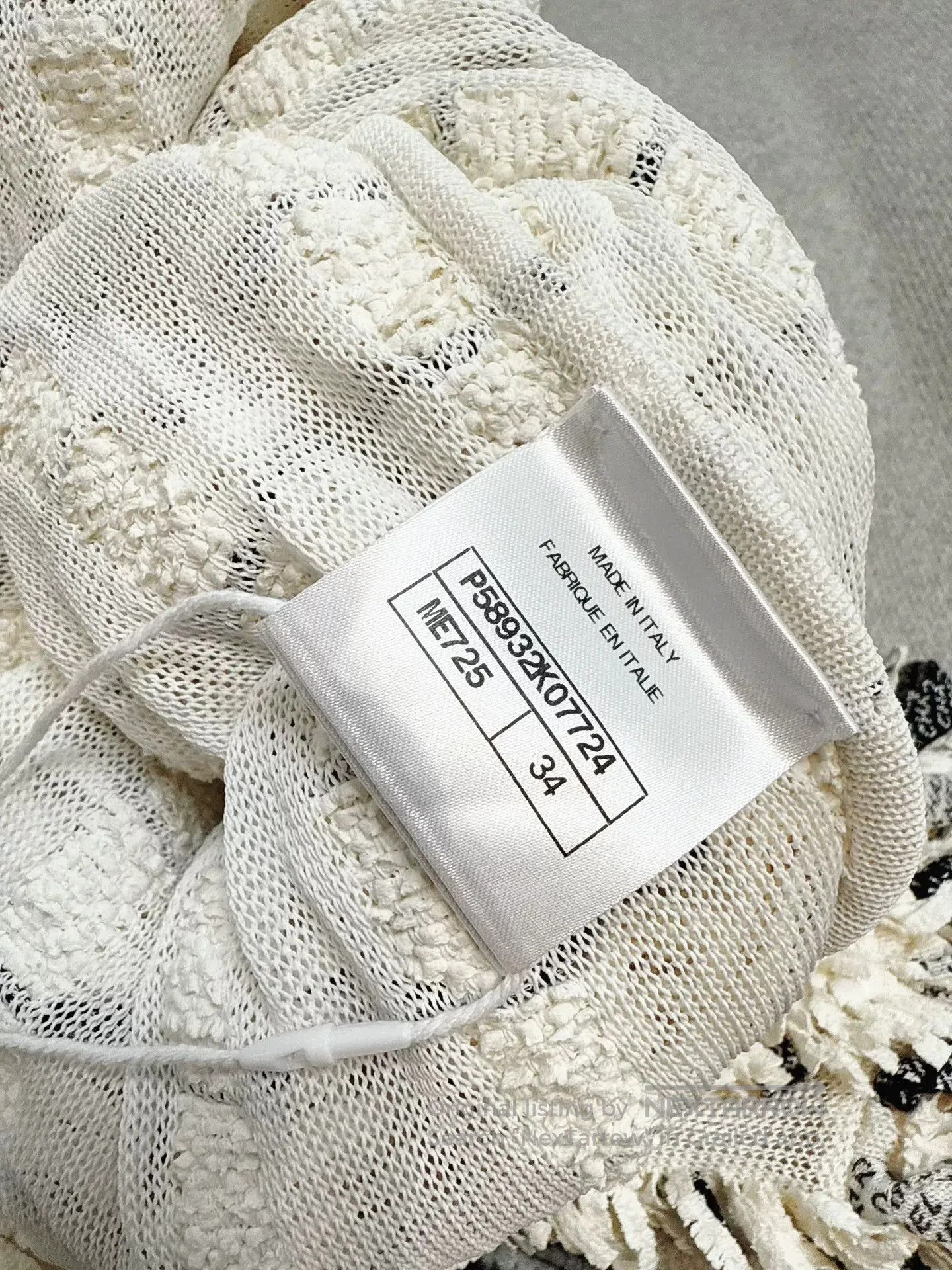 Chanel Chanel White and Black Logo Fringe Skirt. Size US 34 / EU 50 - 7 Thumbnail