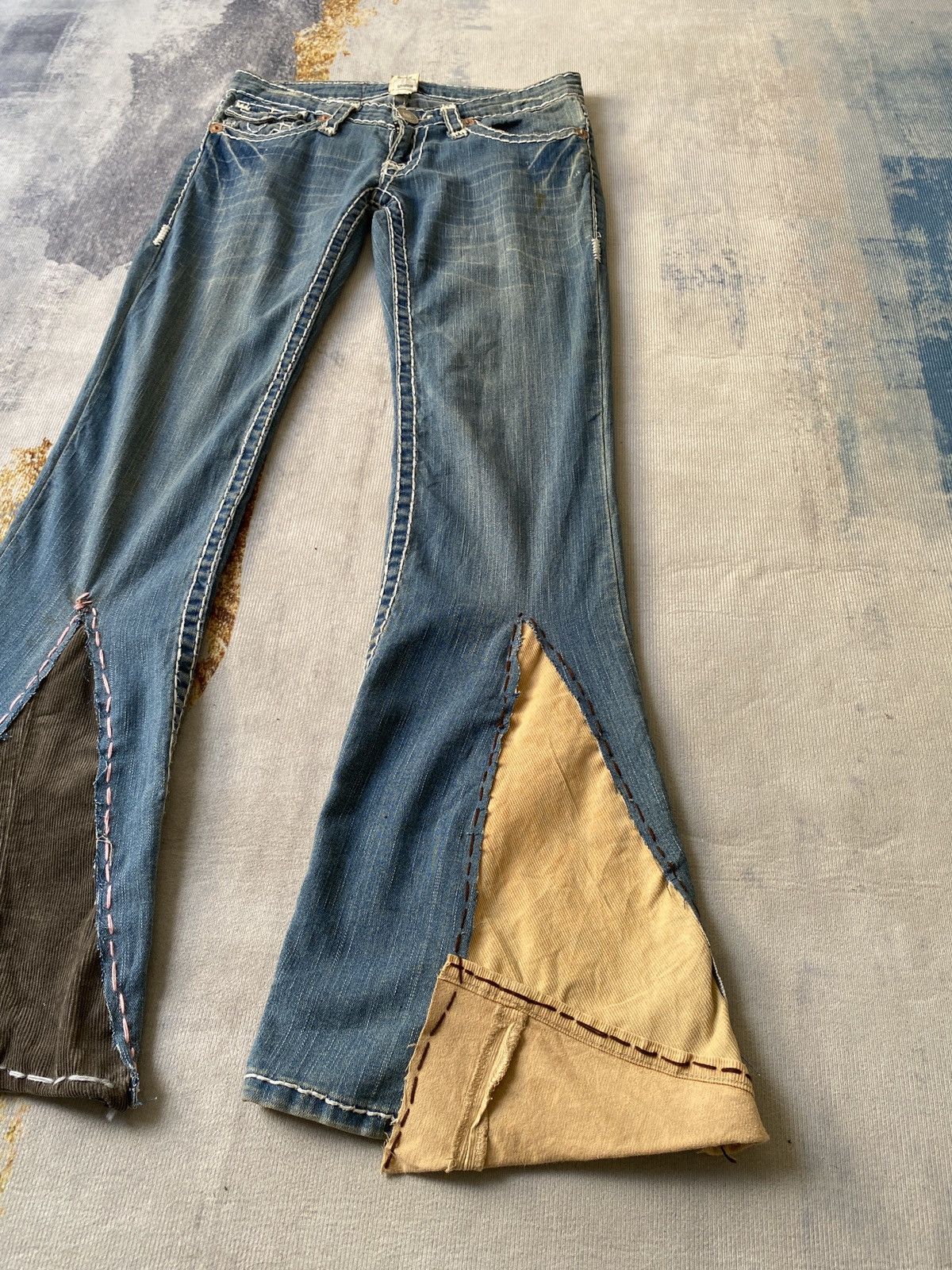 True Religion True Religion Remake Super Flare Low Rise Jeans Size US 28 / EU 44 - 8 Thumbnail