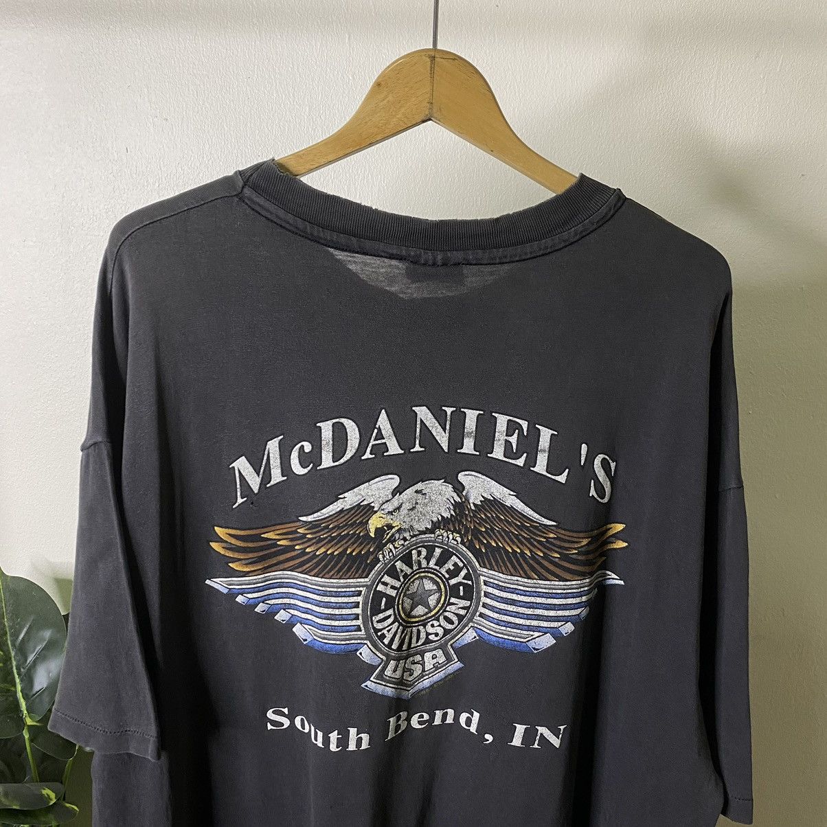 Harley Davidson CRAZY Vintage 1990s Harley Davidson McDaniels Tee *FADED* Size US XXL / EU 58 / 5 - 2 Thumbnail