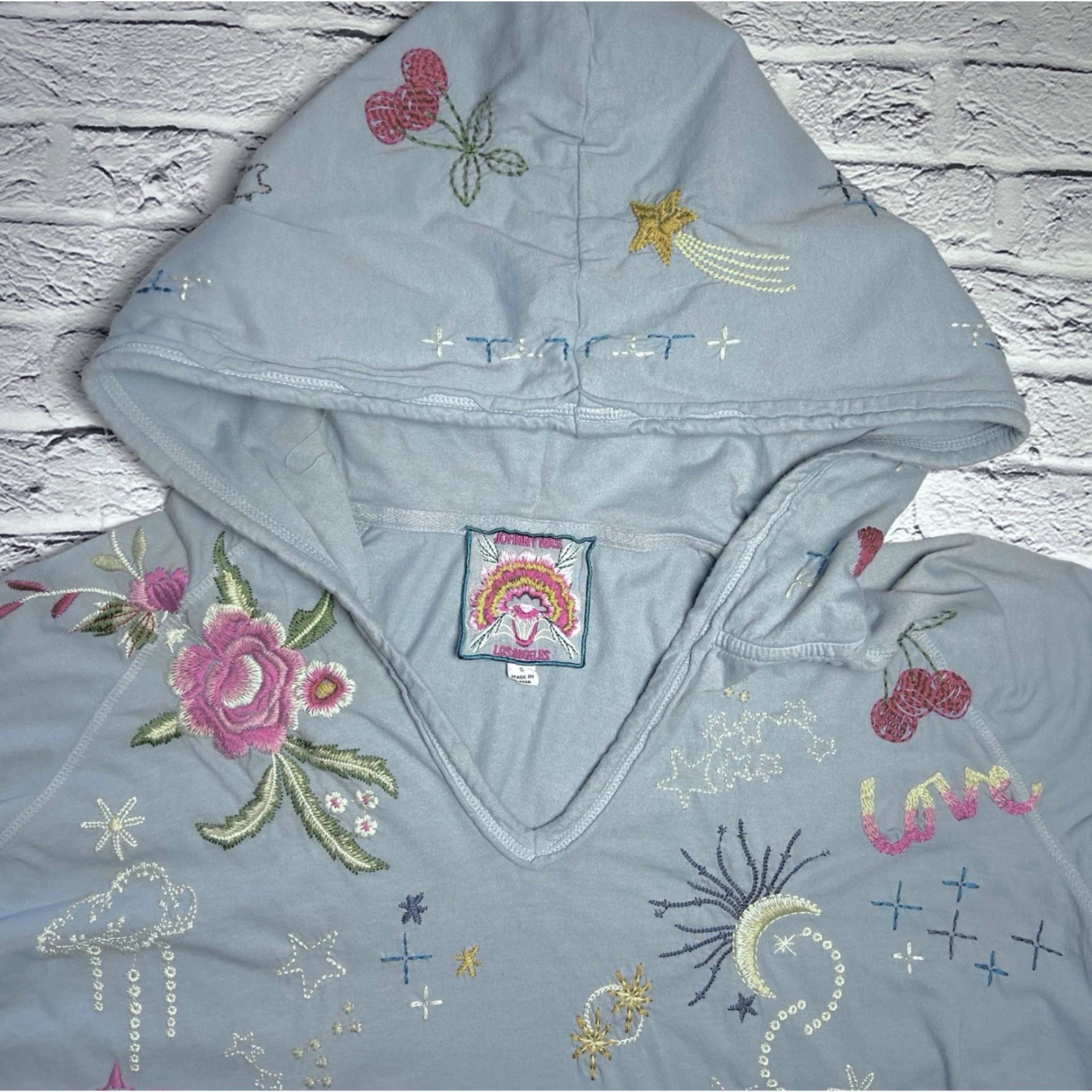Johnny Was Johnny Was Hoodie Shirt Beach Small Blue Womens Pullover V-Neck Summer Sun & Moon Love Cherries Activewear Beach Size S / US 4 / IT 40 - 2 Thumbnail