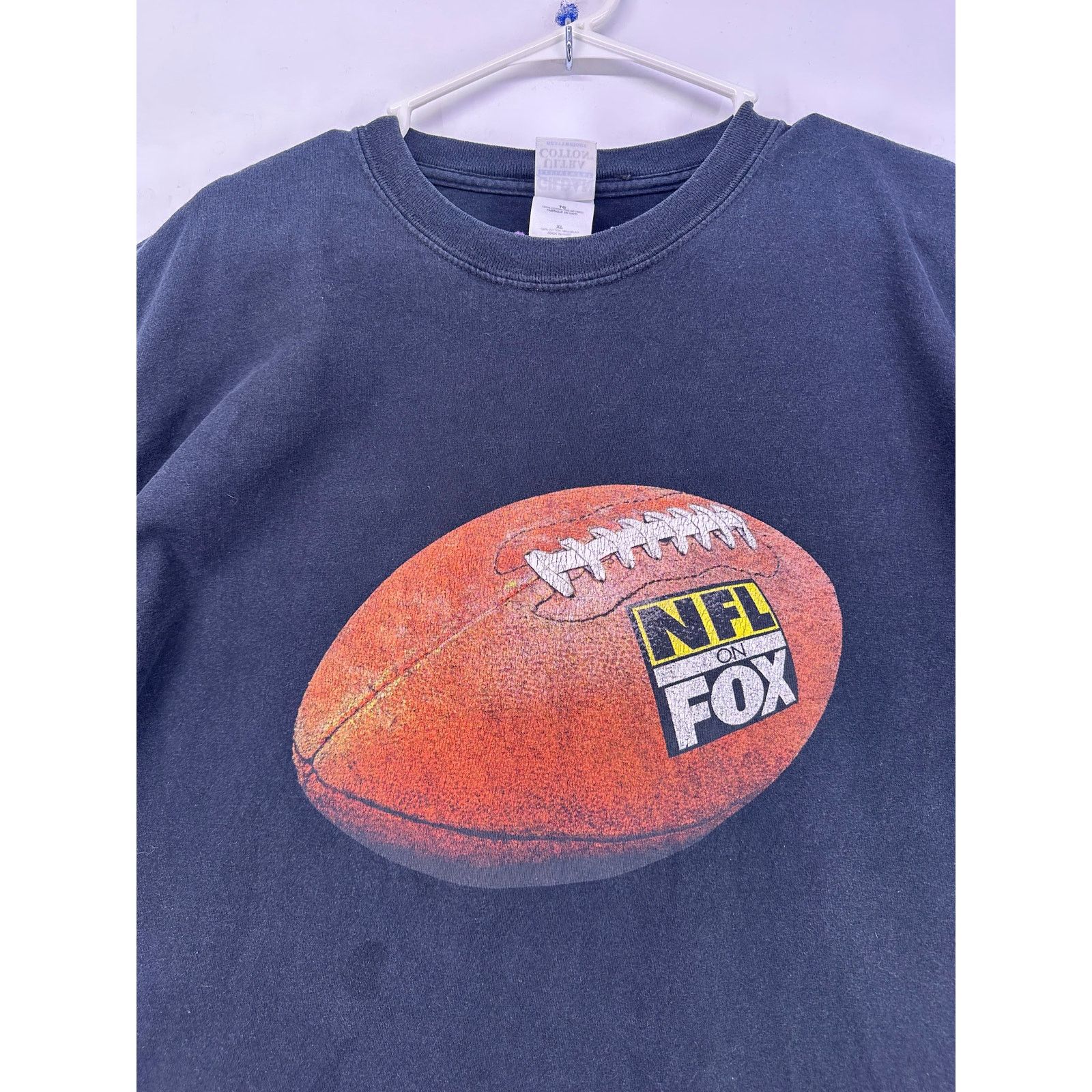 Gildan Vintage Fox NFL Black Tshirt Size XL Size US XL / EU 56 / 4 - 4 Thumbnail