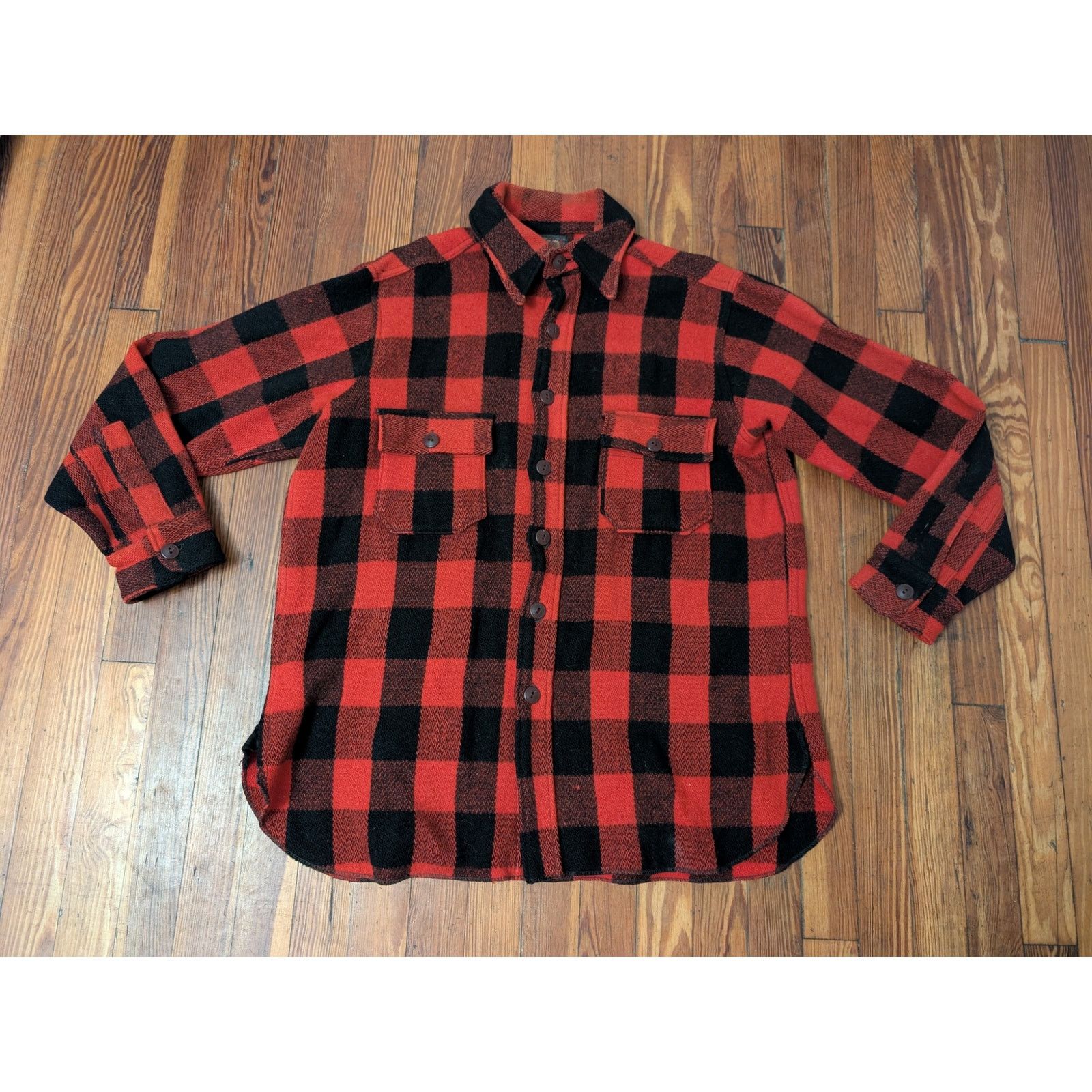 Woolrich Woolen Mills Vintage Woolrich Buffalo Plaid Wool Flannel Shacket 53/17 M Size US M / EU 48-50 / 2 - 1 Thumbnail