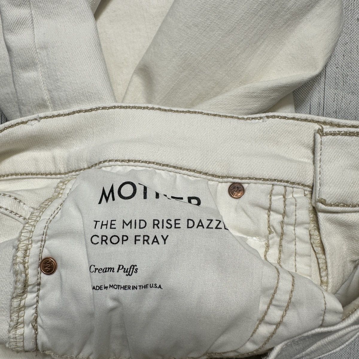 MOTHER Mother Mid Rise Dazzler Crop Fray jeans Size 25" / US 0 / IT 36 - 5 Thumbnail
