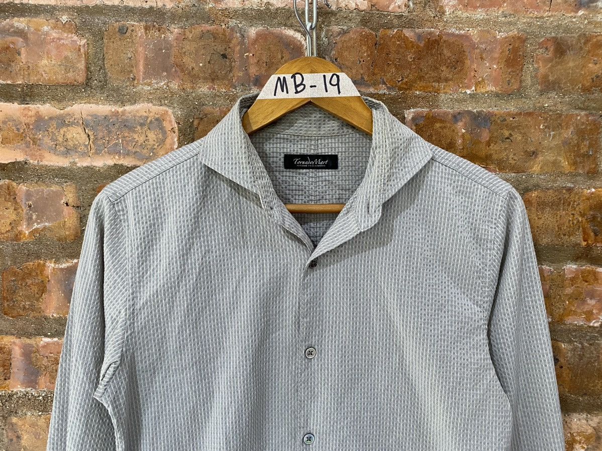 Tornado Mart 2000s Wrinkle Texture lights button up Size US S / EU 44-46 / 1 - 3 Thumbnail