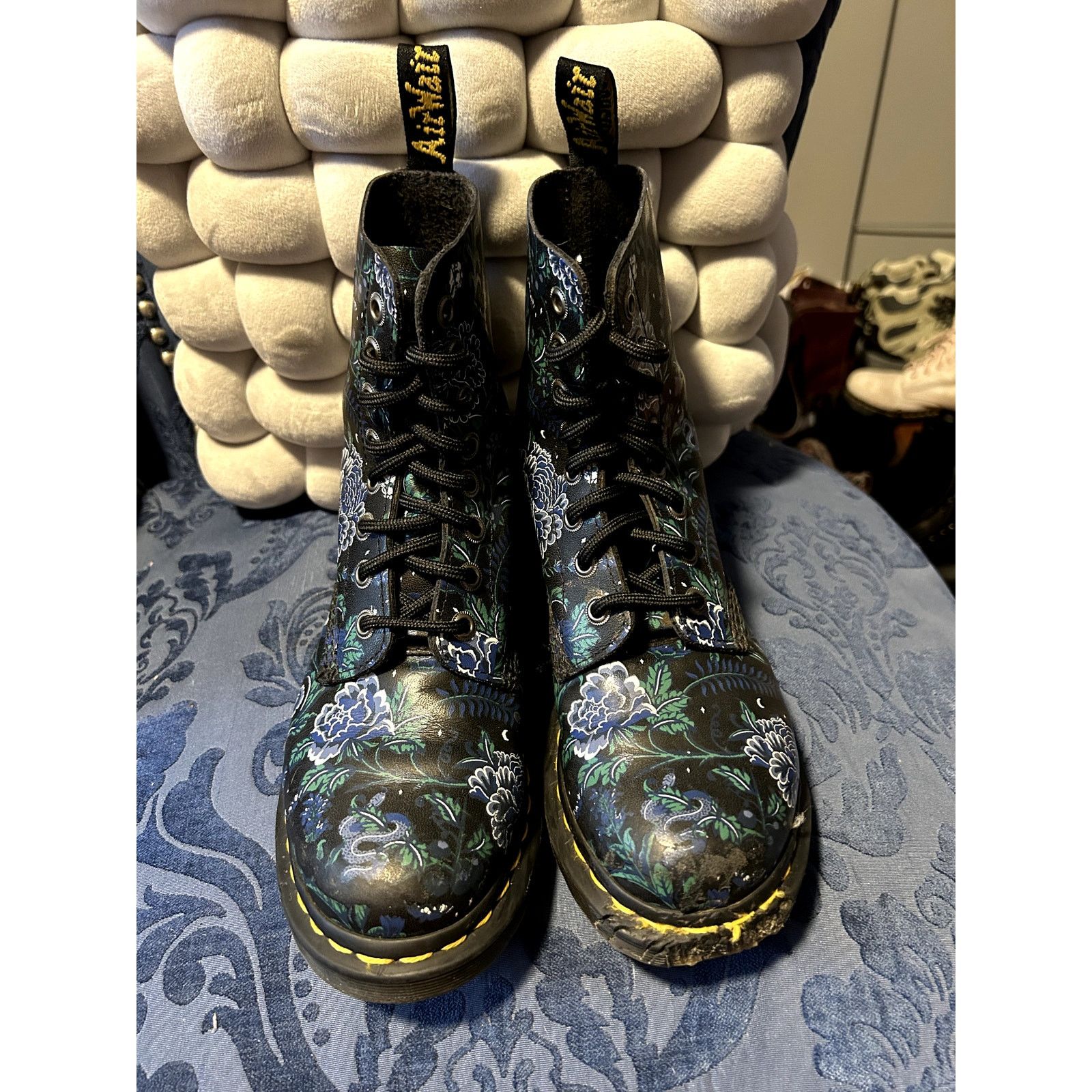 Dr. Martens Dr Martens Mustie Pascal Blue Floral Size 7/EU 38 Size US 7 / IT 37 - 3 Thumbnail