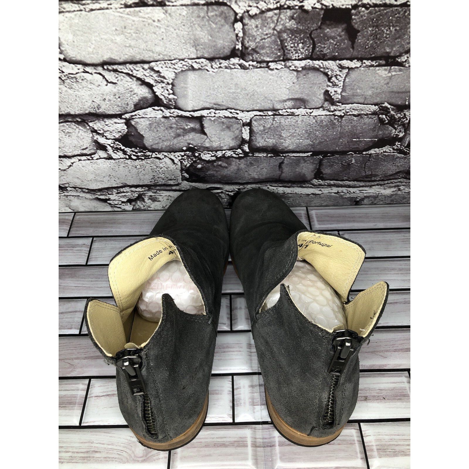 Shoe The Bear Shoe The Bear Dark Grey Suede Casual Back Zip Heel Boots Wom Size US 10.5 / IT 40.5 - 12 Thumbnail